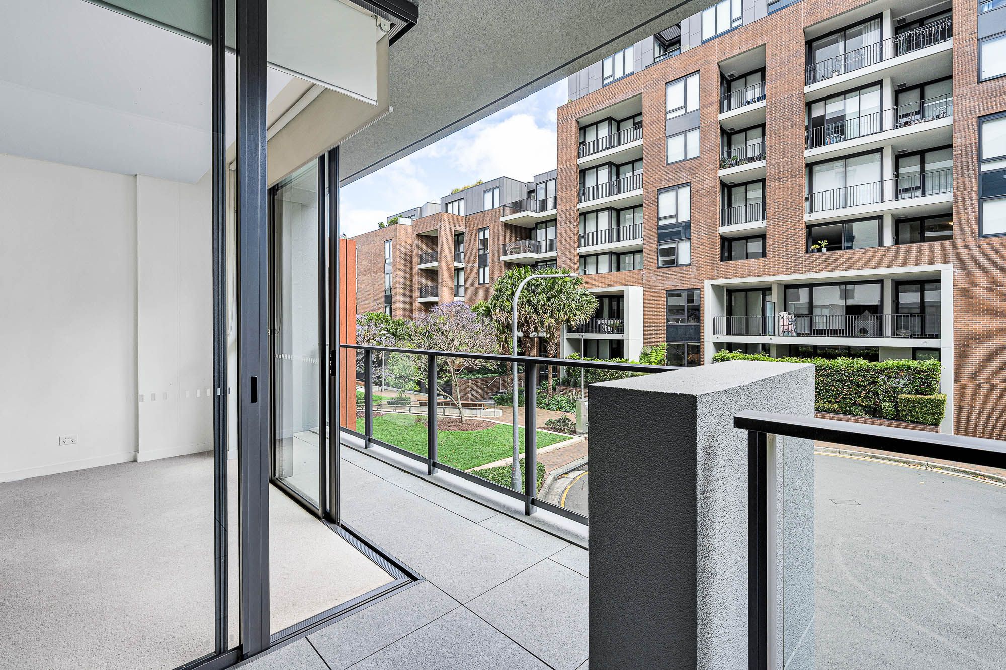 7109/2 Cullen Close, Forest Lodge, NSW 2037 - Apartment for Rent - Ray ...