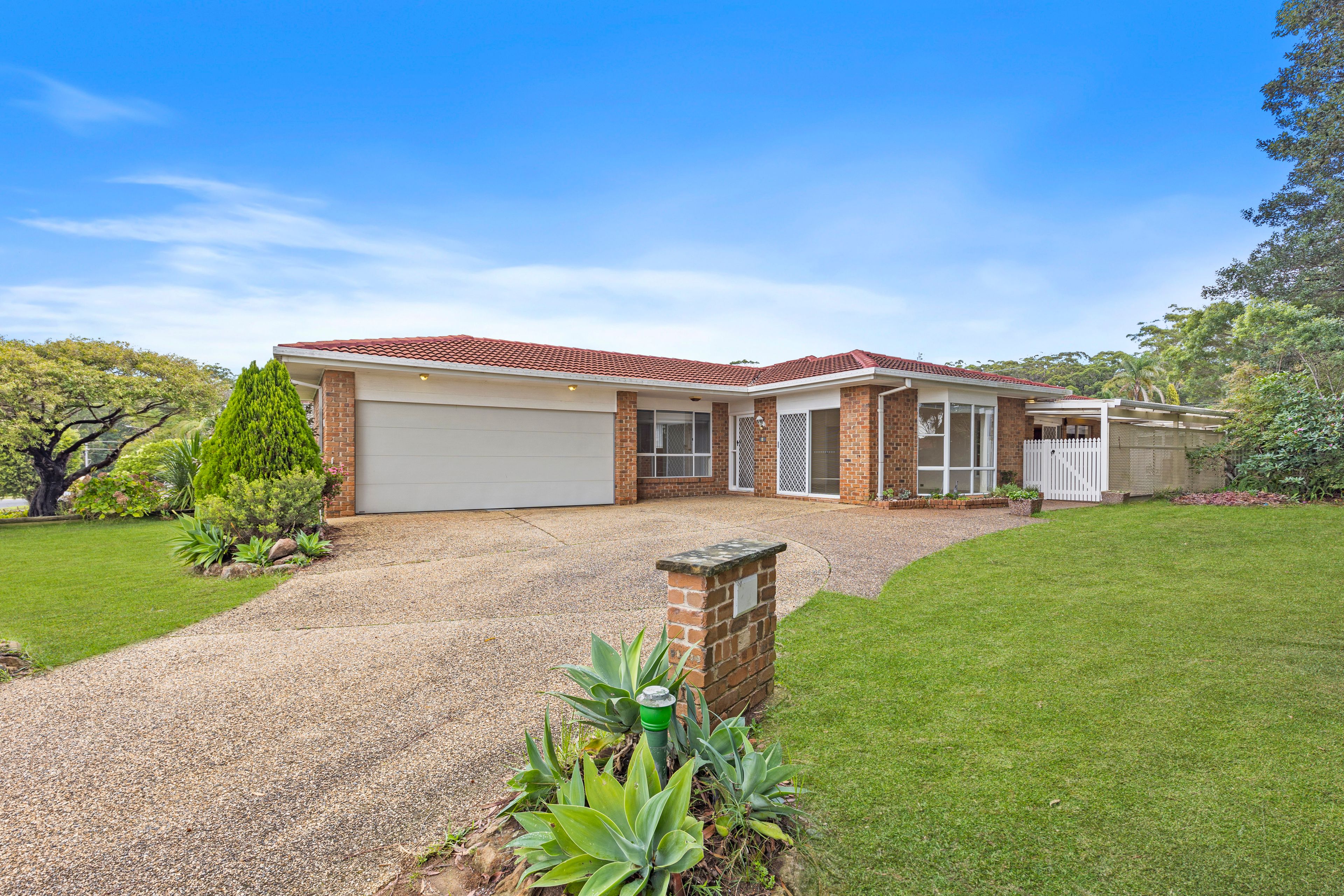 11 Walpole Avenue, Ulladulla NSW 2539