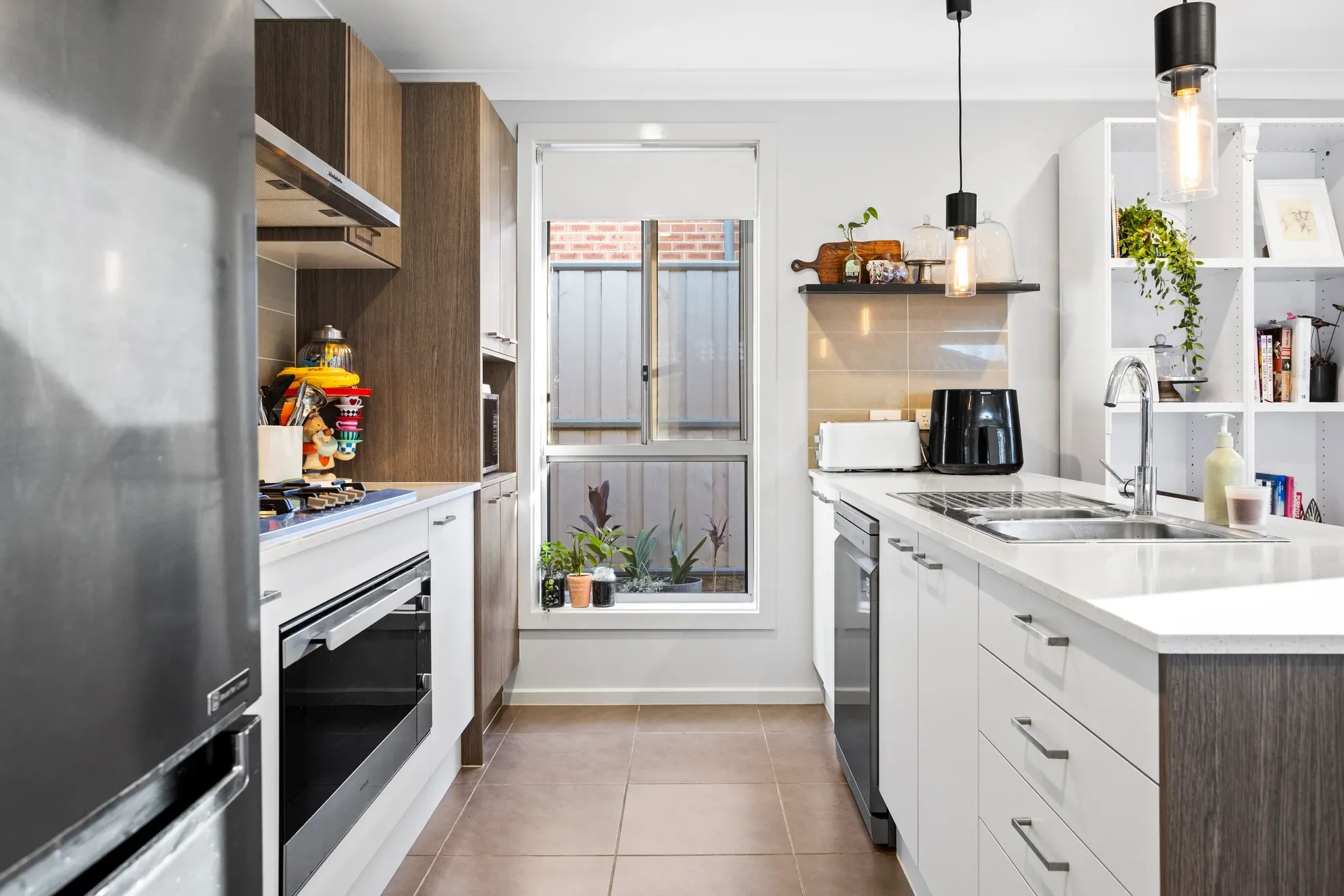 37 Matthias Street — photo 6 of 15