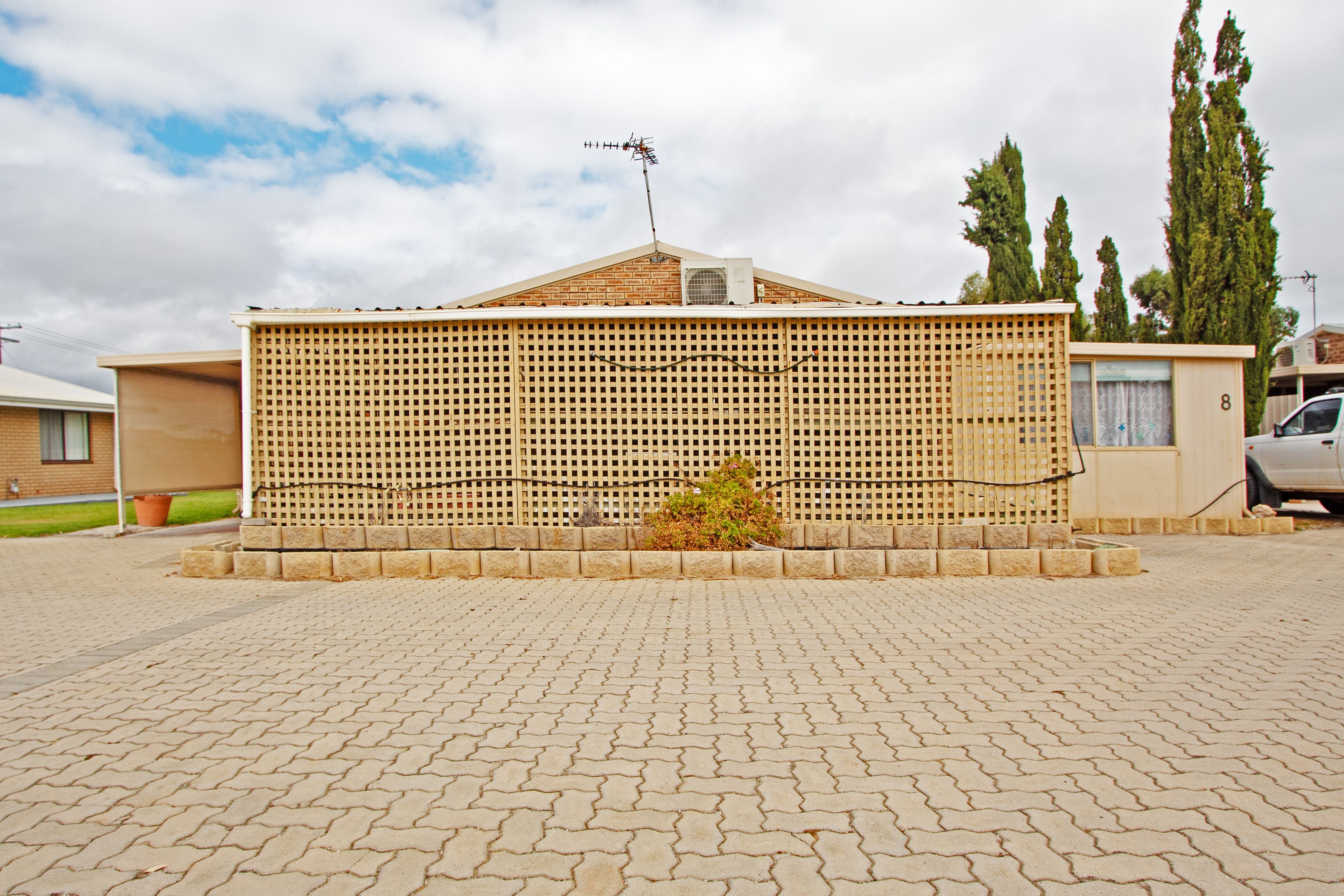 2 Casuarina Crescent, Jurien Bay WA 6516