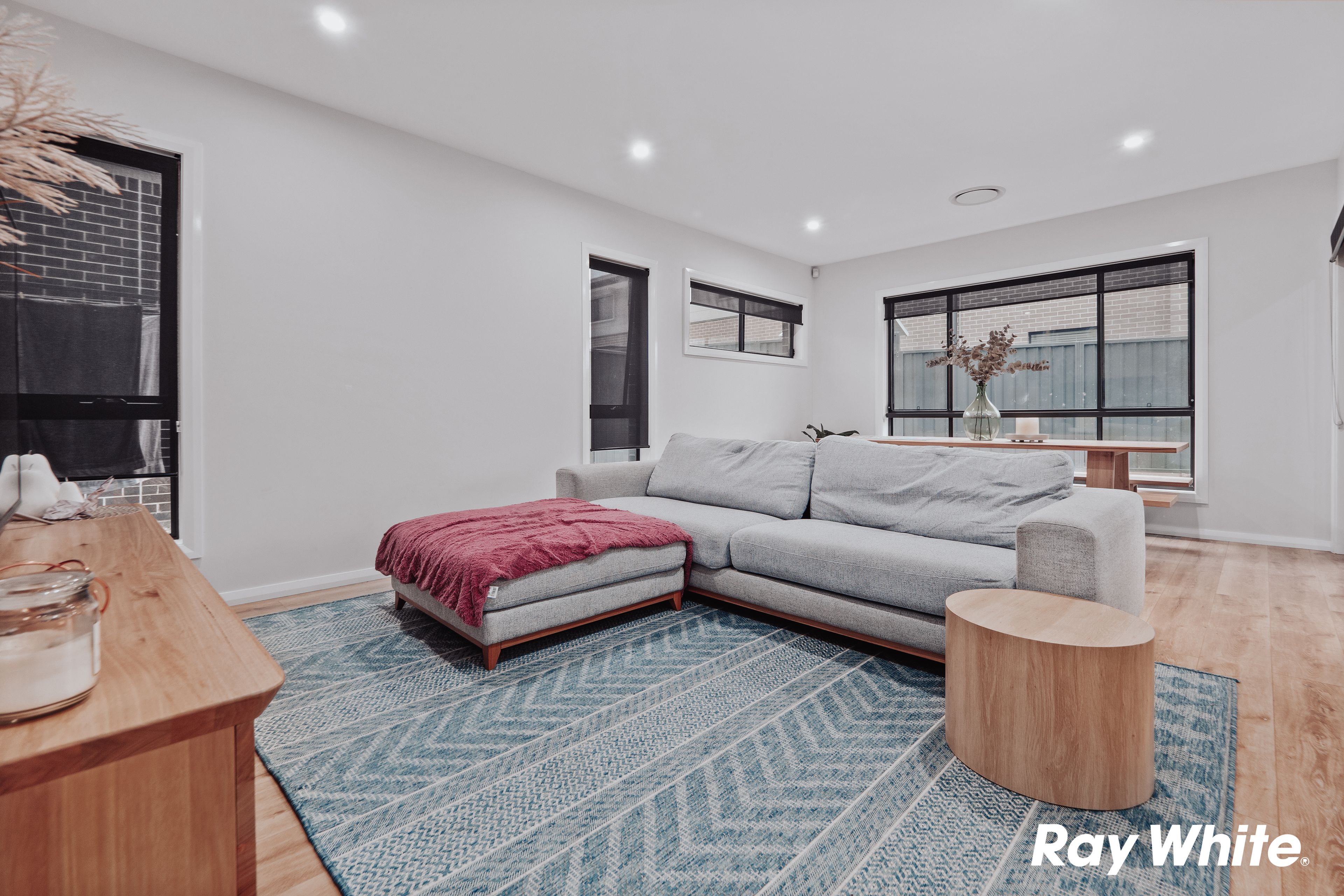 24 Tedbury Road, JORDAN SPRINGS, NSW 2747