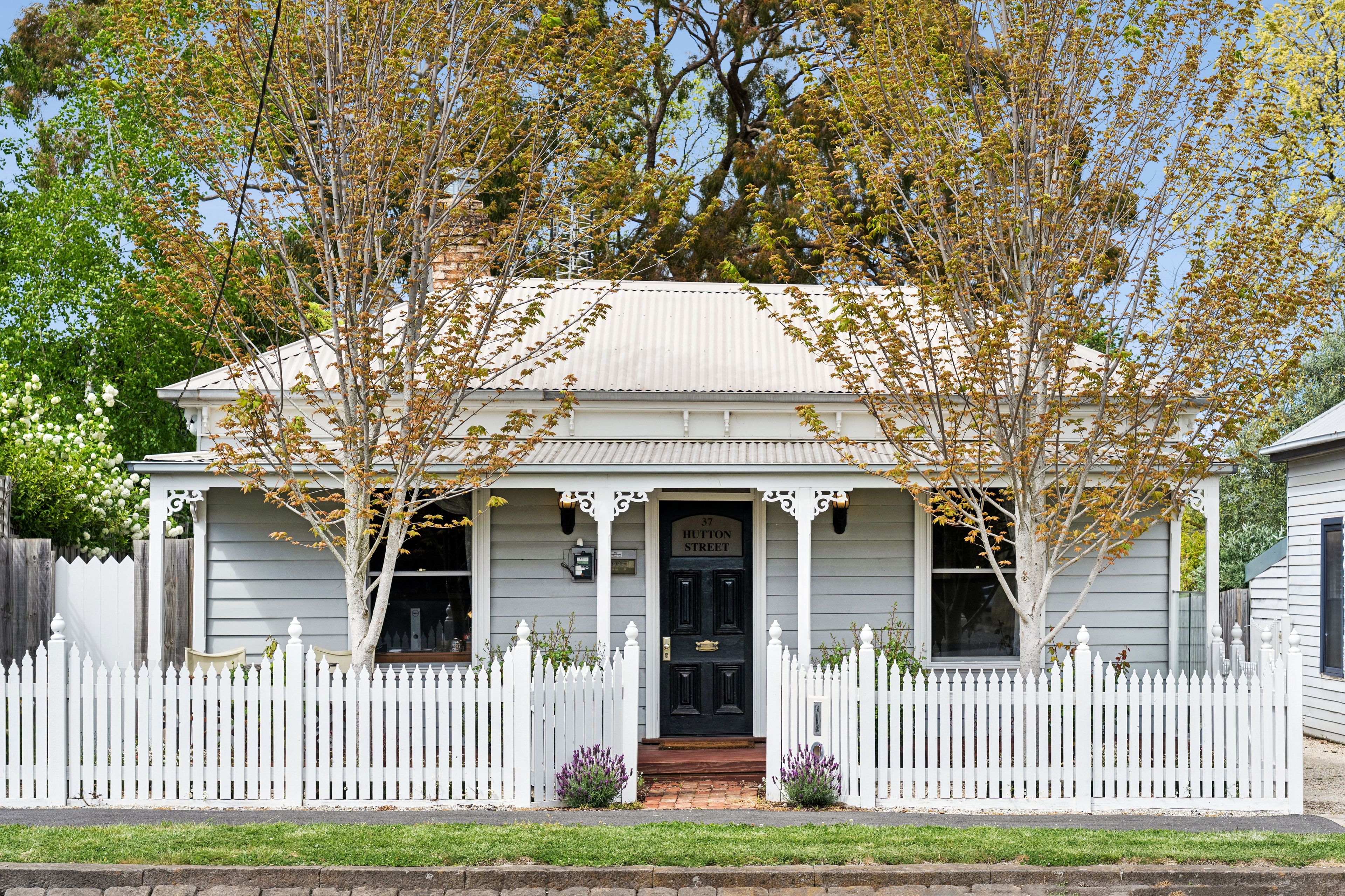 37 Hutton Street — photo from Ray White Kyneton