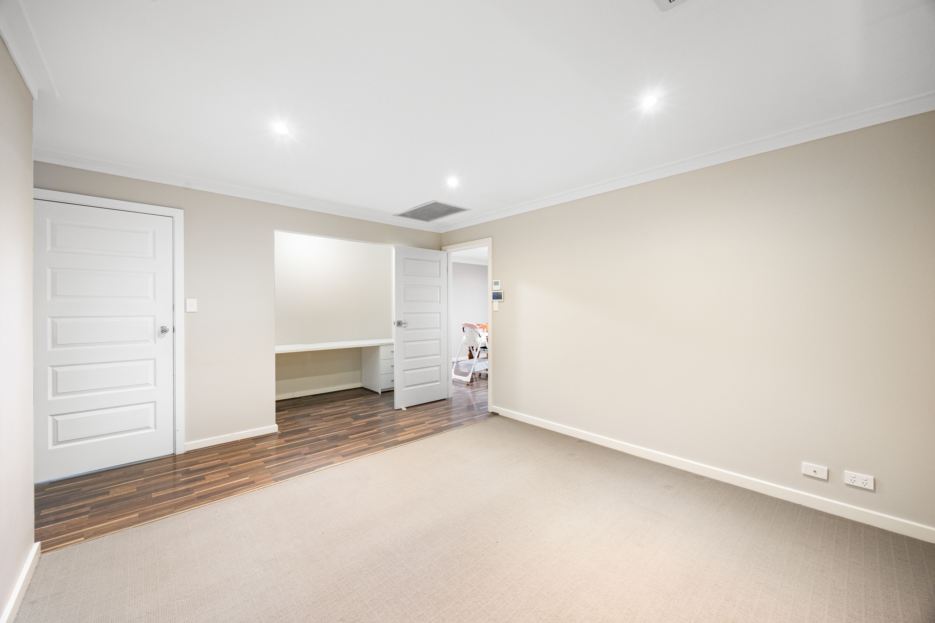 10 Keane Avenue — photo 11 of 25