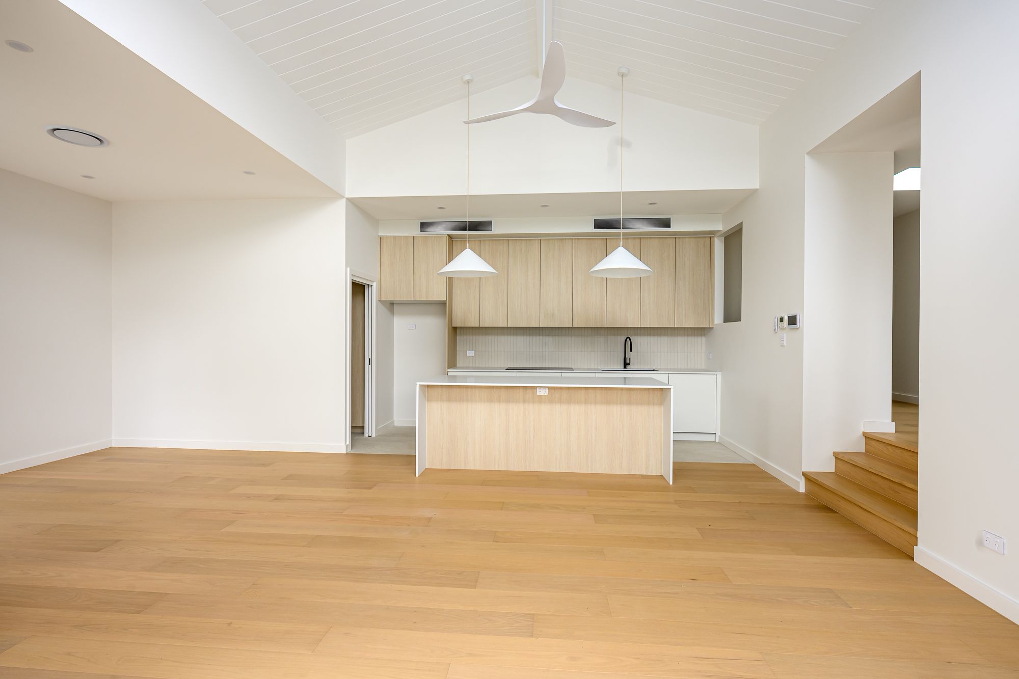 42D Percival Road — photo 3 of 9