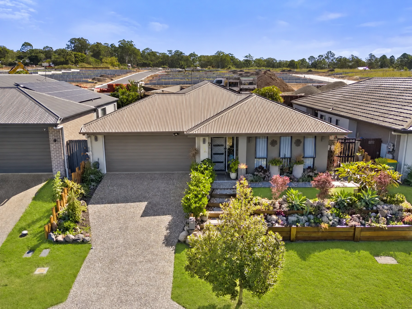 42 Golden Gate Avenue, Park Ridge, QLD 4125