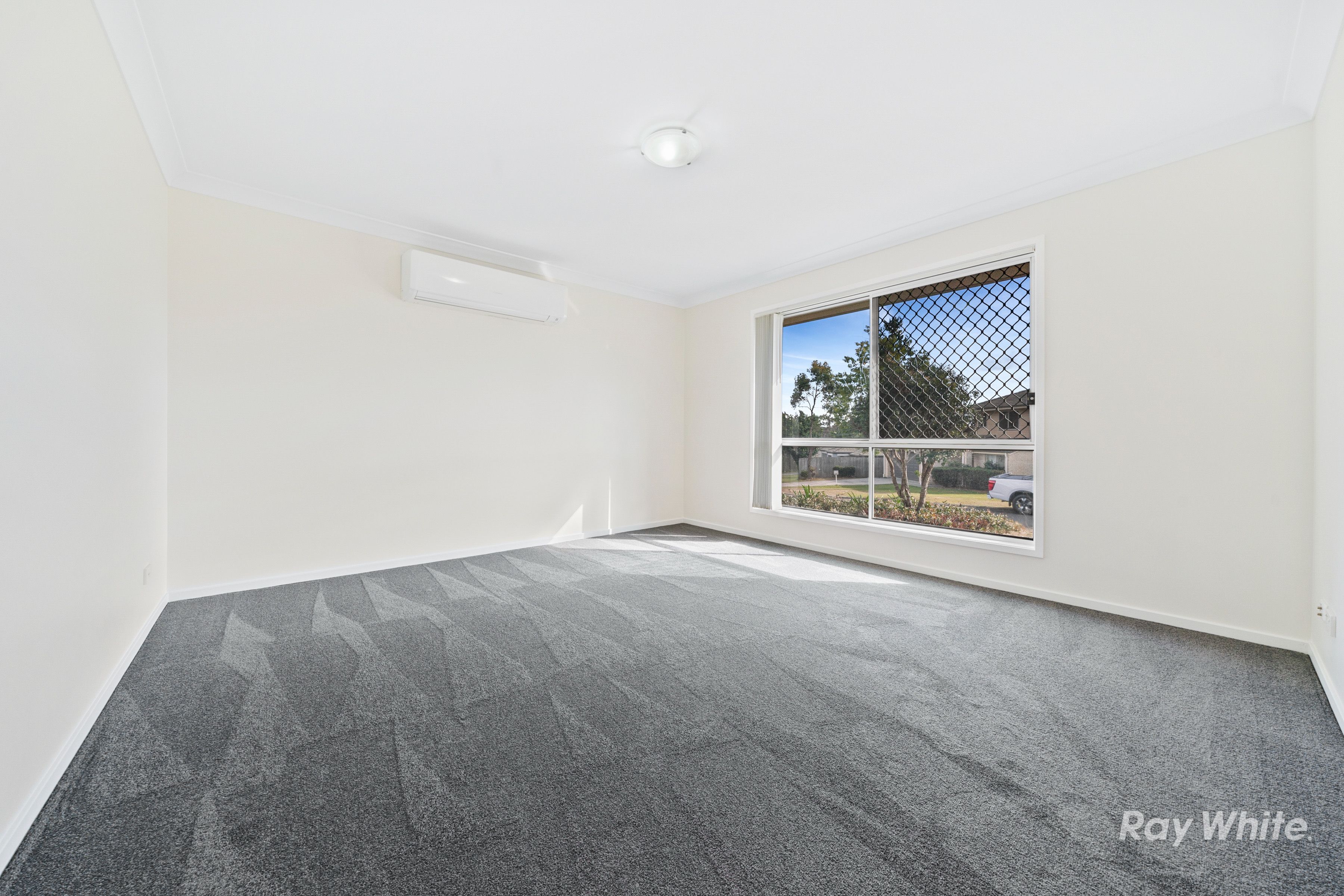 44 Sunrise Crescent, Regents Park, QLD 4118