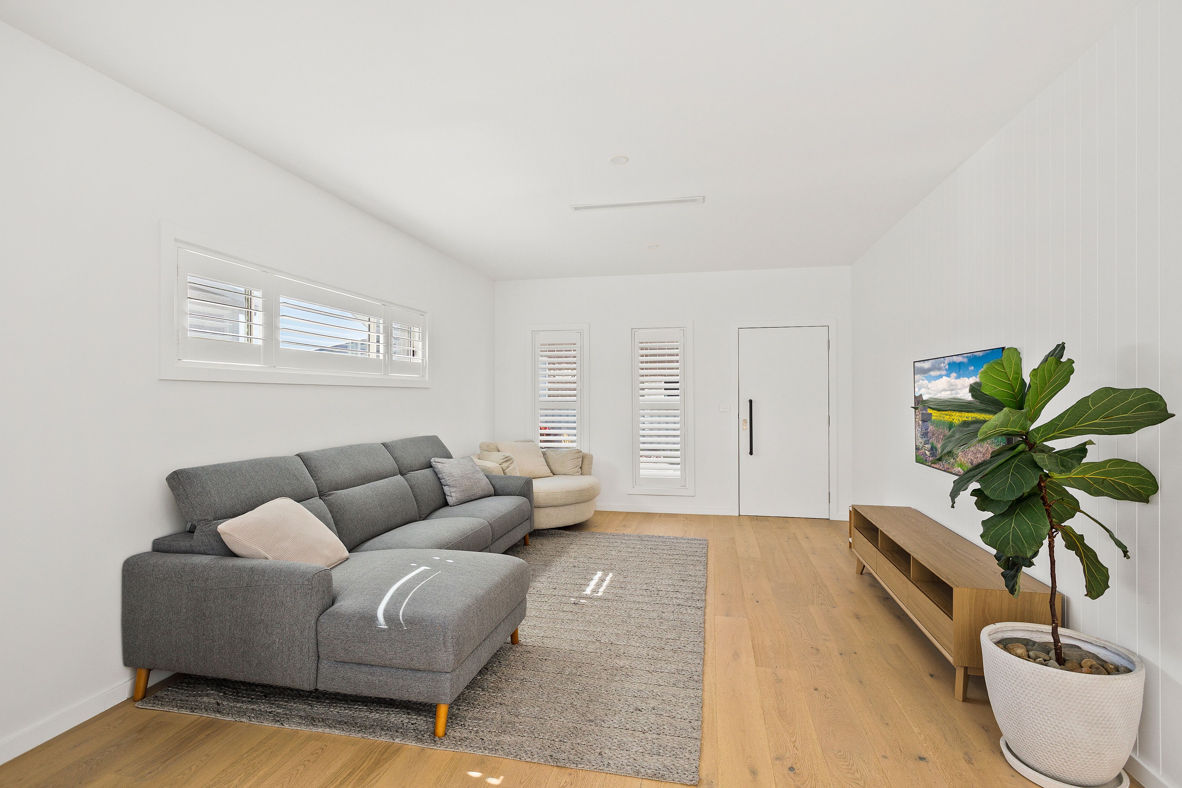 2/60 Pur Pur Avenue, Lake Illawarra, NSW 2528