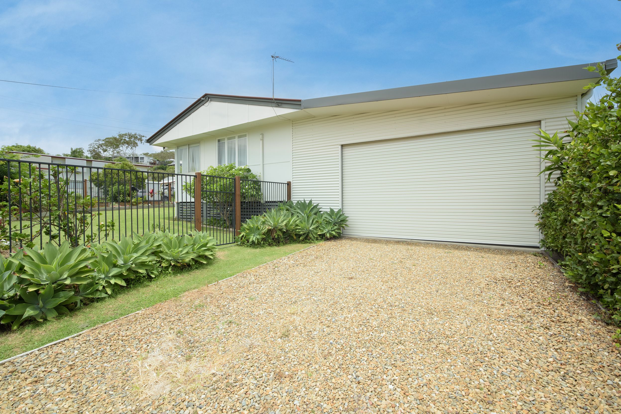 1 Byrne Street, West Gladstone, QLD 4680