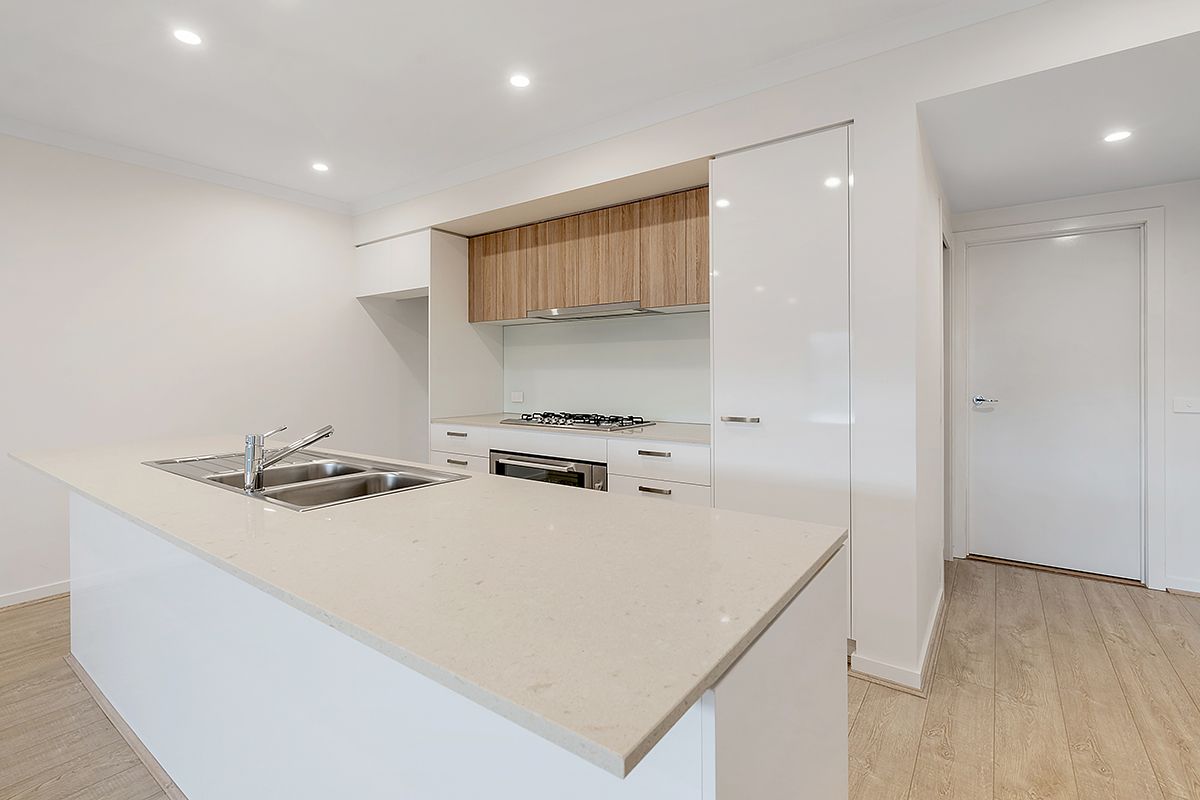 33 Regatta Drive, Craigieburn, VIC 3064