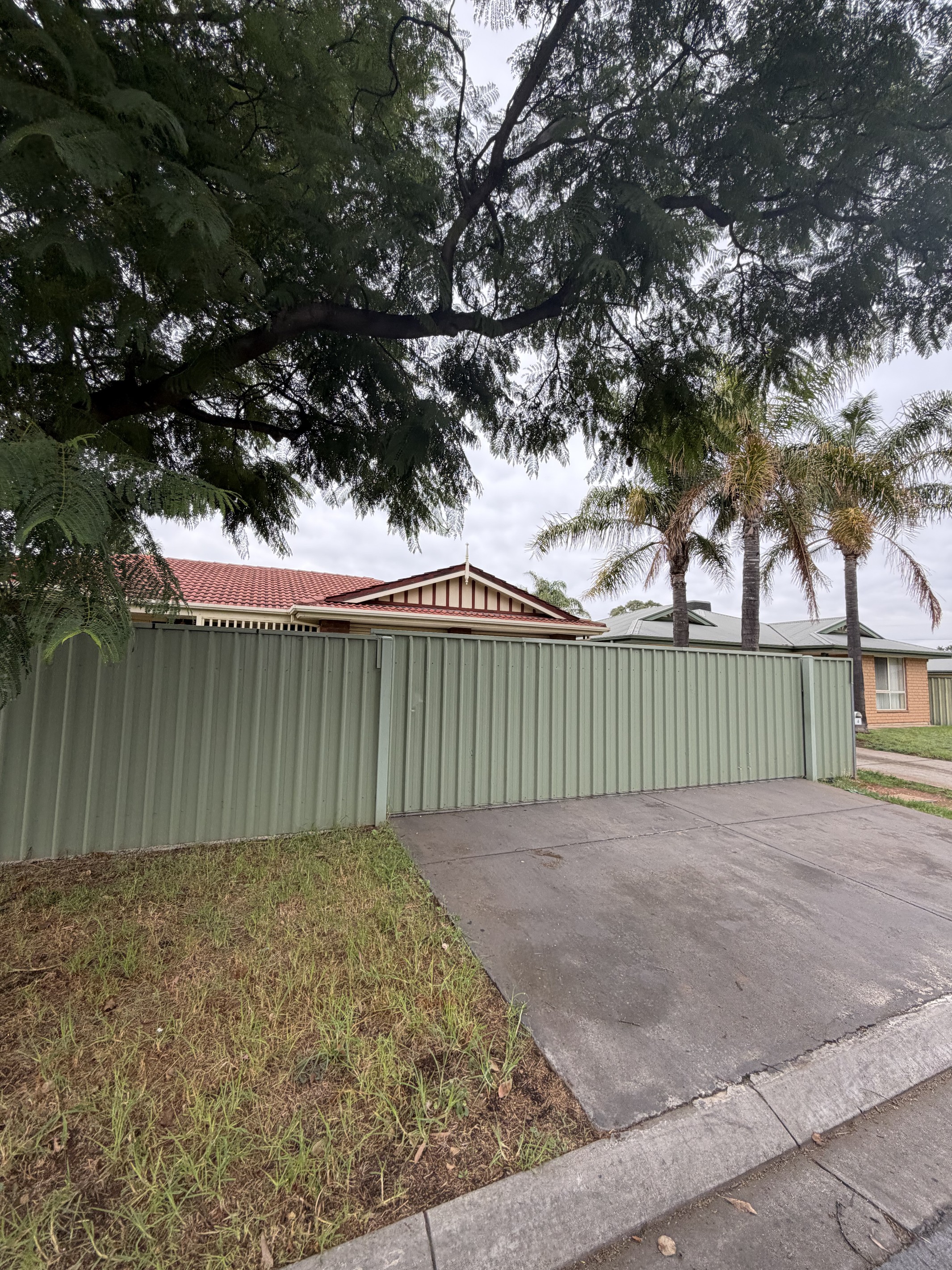 1 Hawksbury Court, Salisbury North, SA 5108