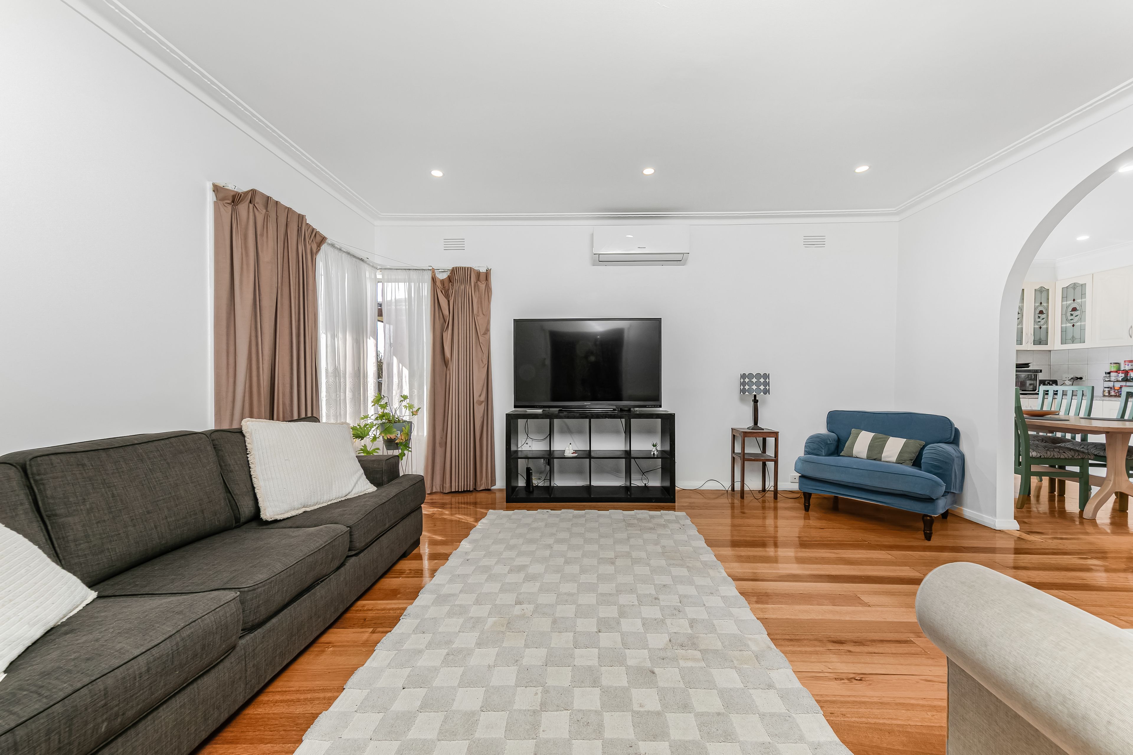 7 Karingal Way — photo 3 of 12
