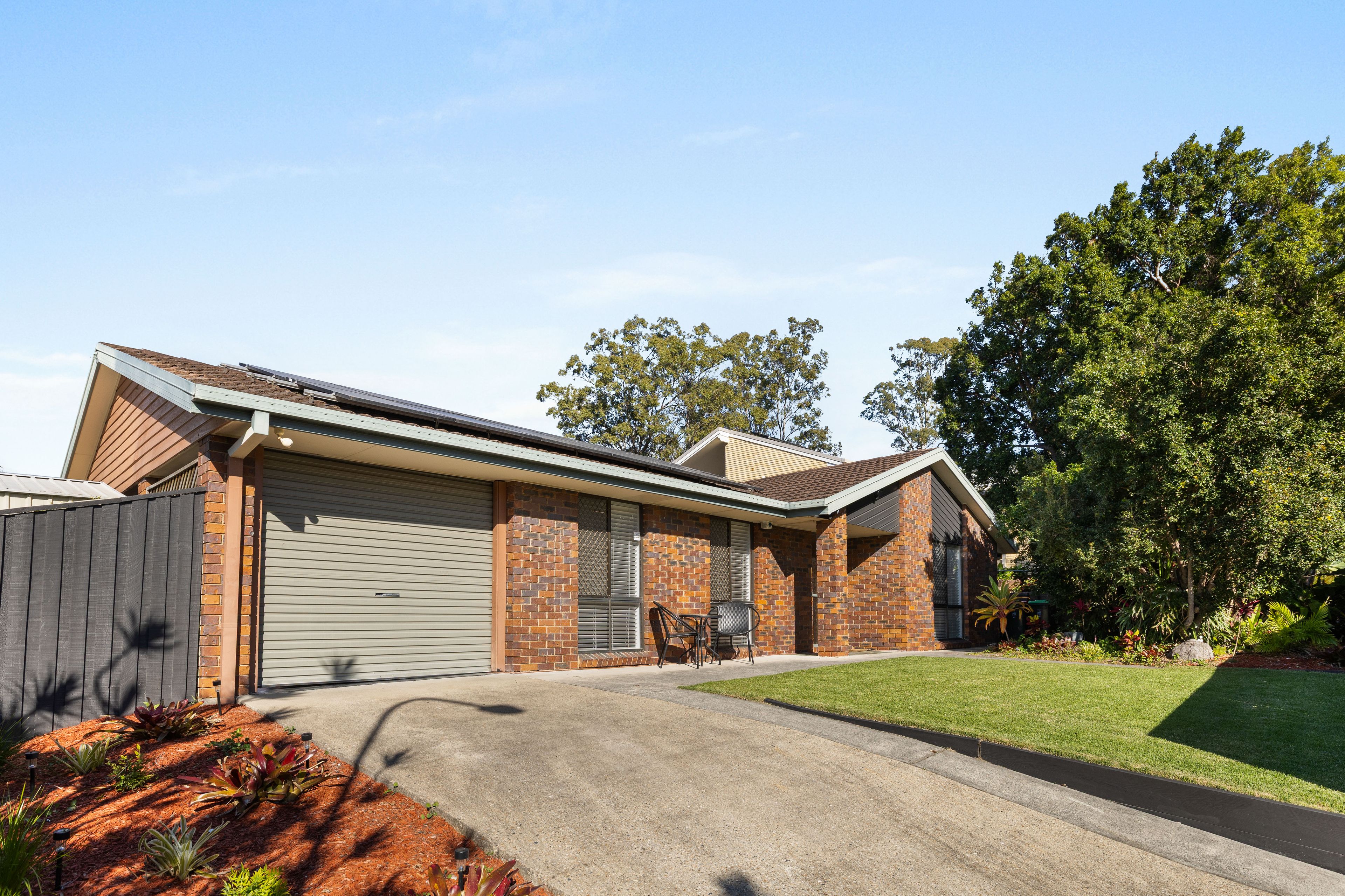 28 Ballinderry Street — photo 7 of 16