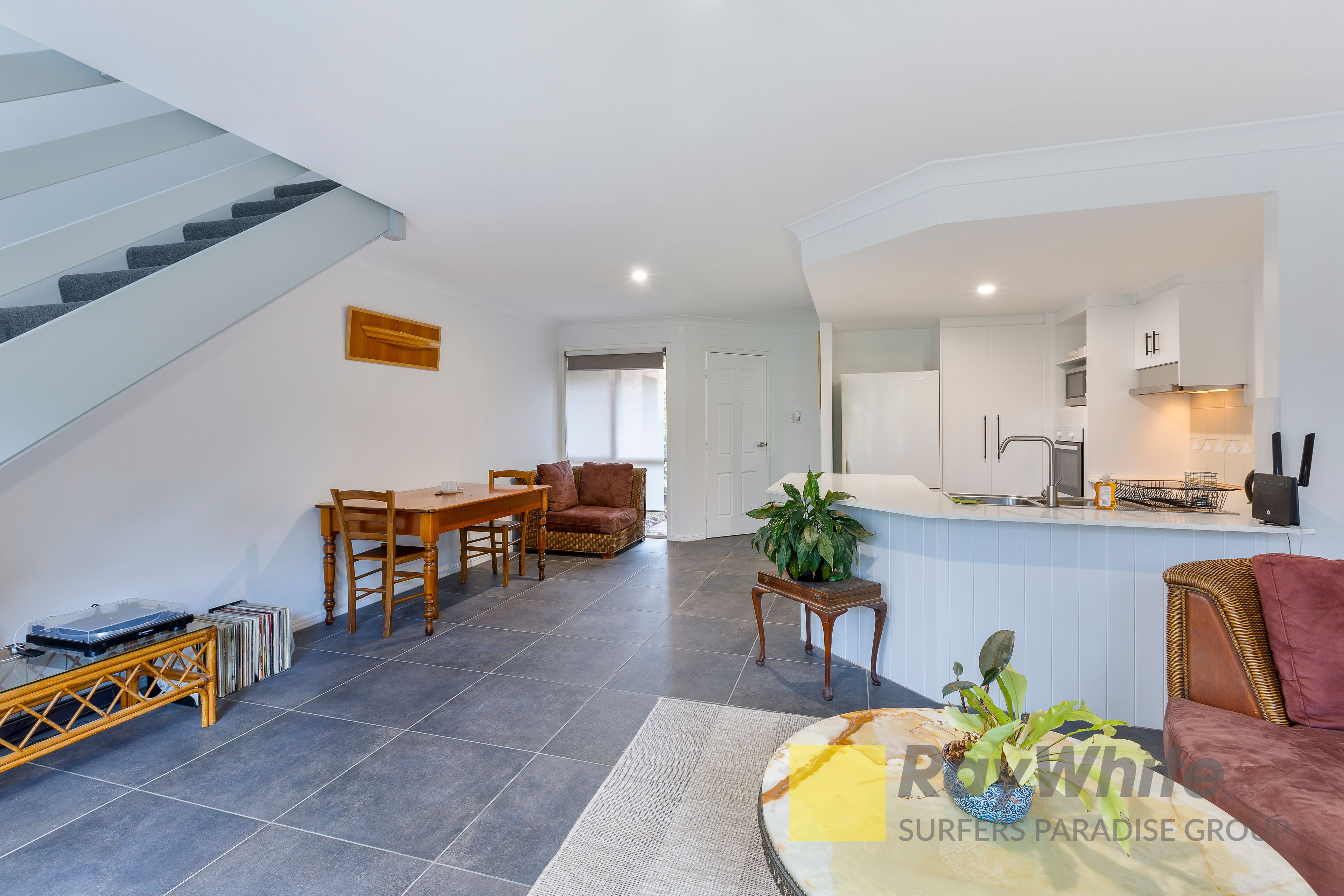15/75 Brown Street, Labrador, QLD 4215