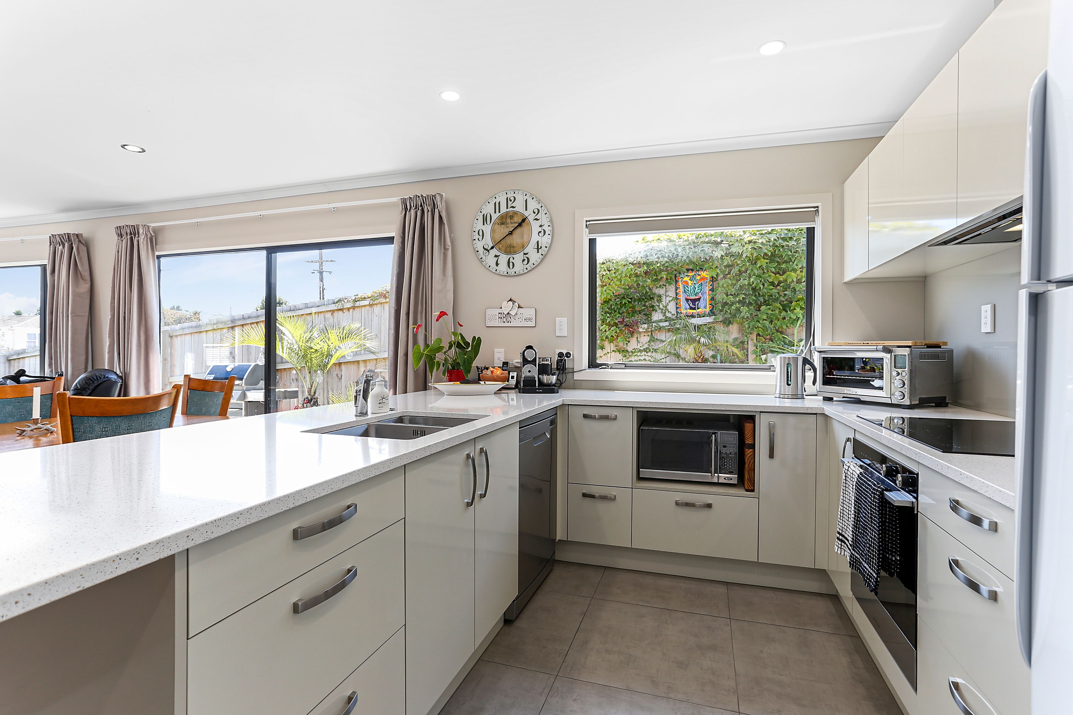 16a O'Halloran Road, Howick, Manukau City