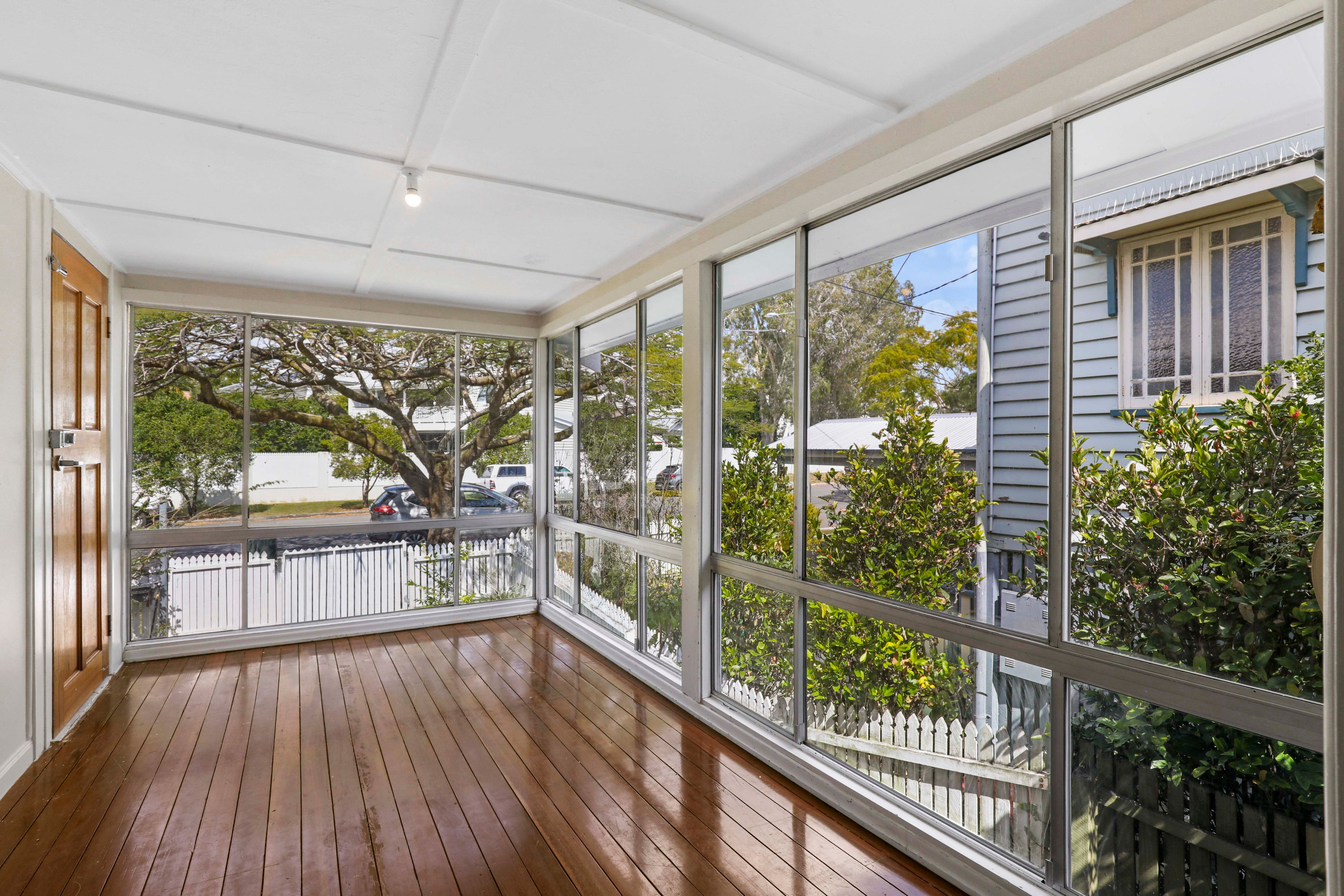 12 Owen Street — photo 2 of 14