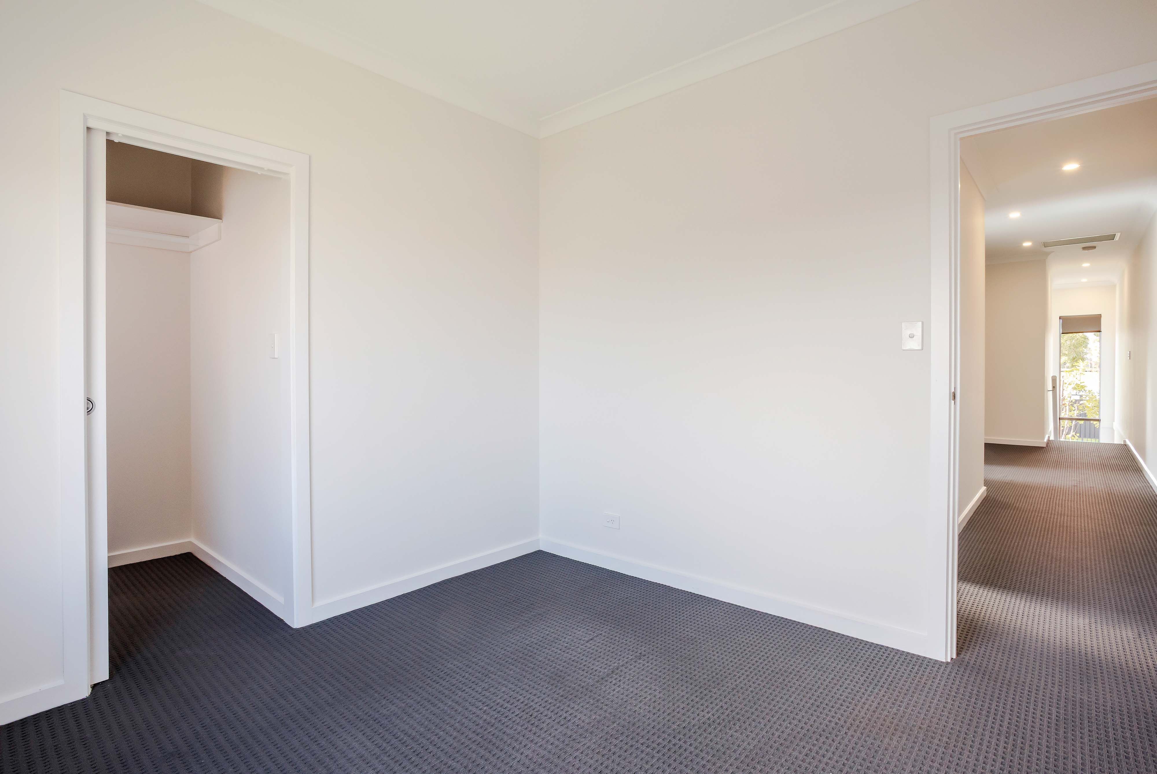 20 Walter Avenue — photo 6 of 12