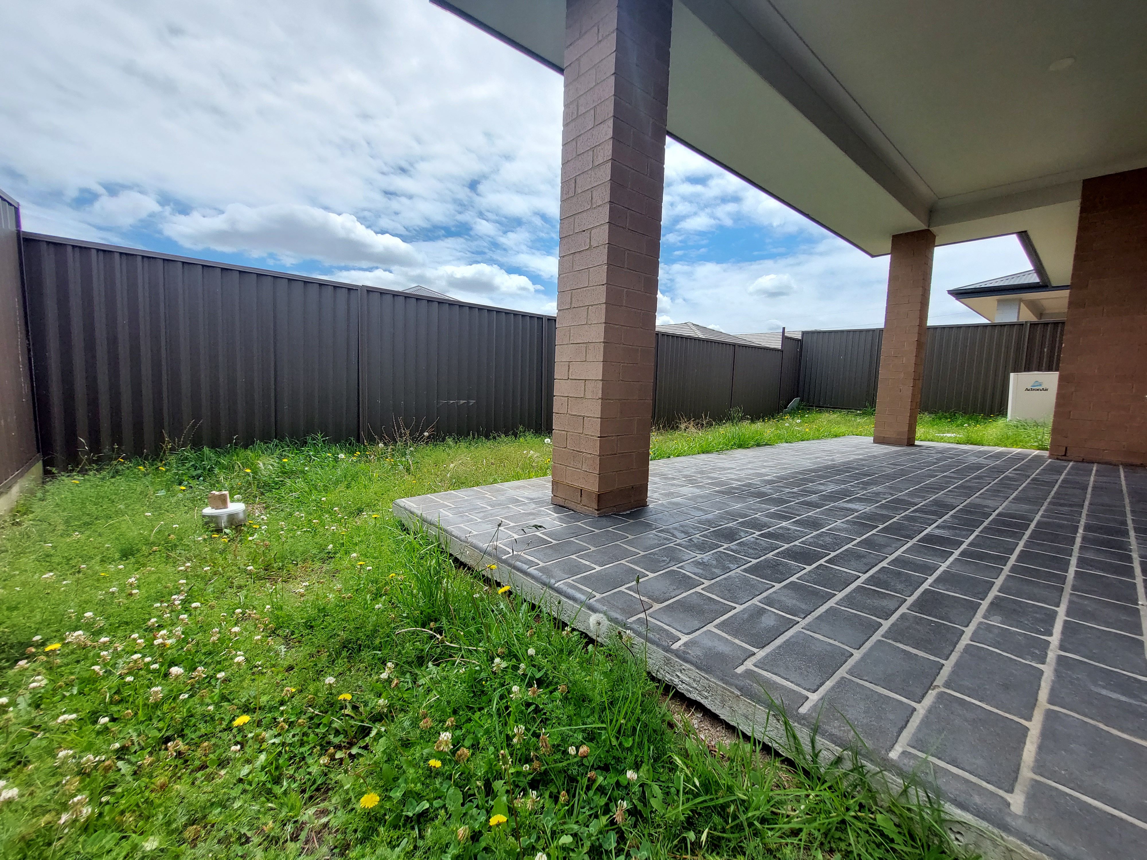 9 Mannes Street, GLEDSWOOD HILLS, NSW 2557