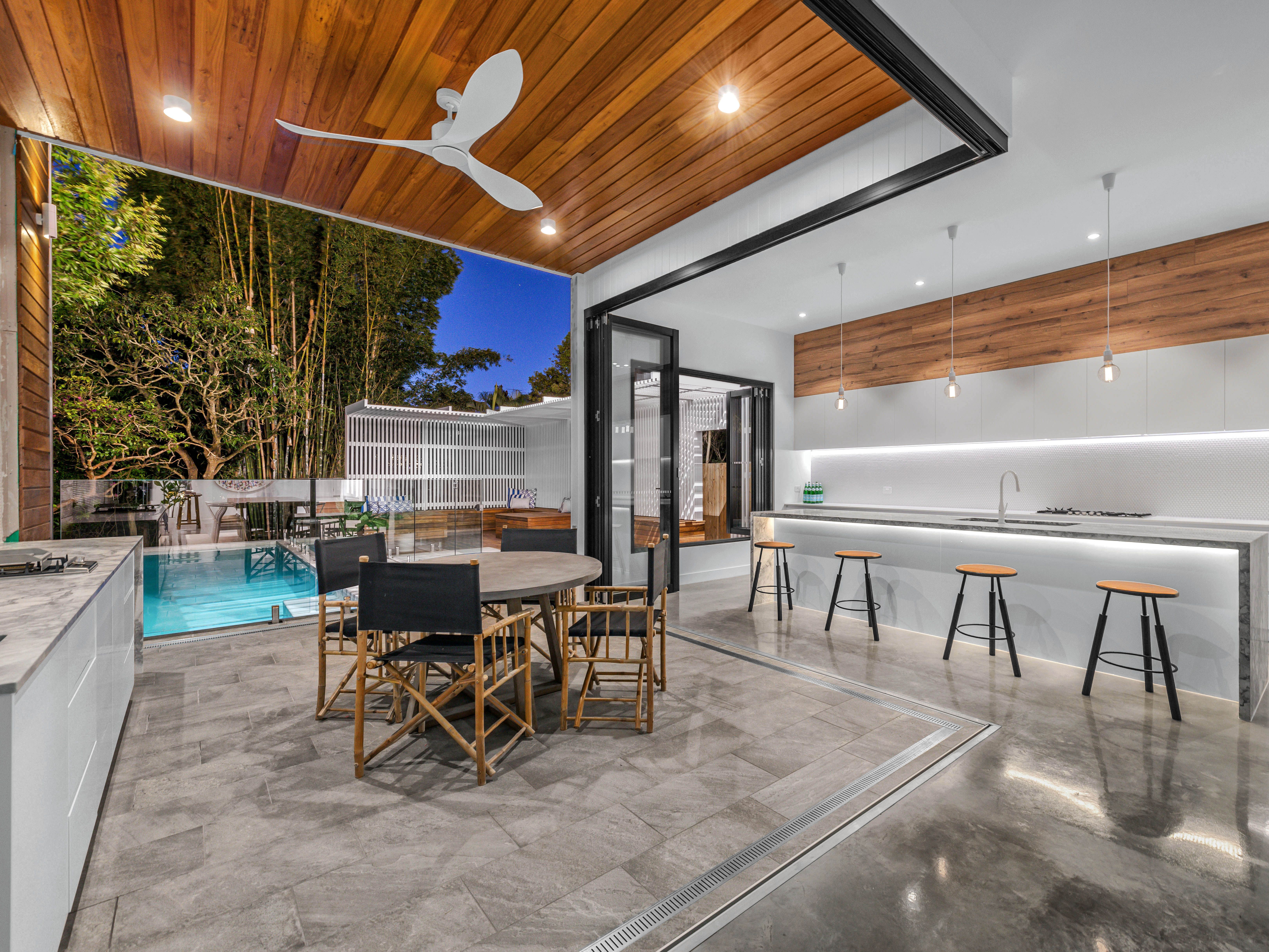 15 Argyle Street, Red Hill, QLD 4059