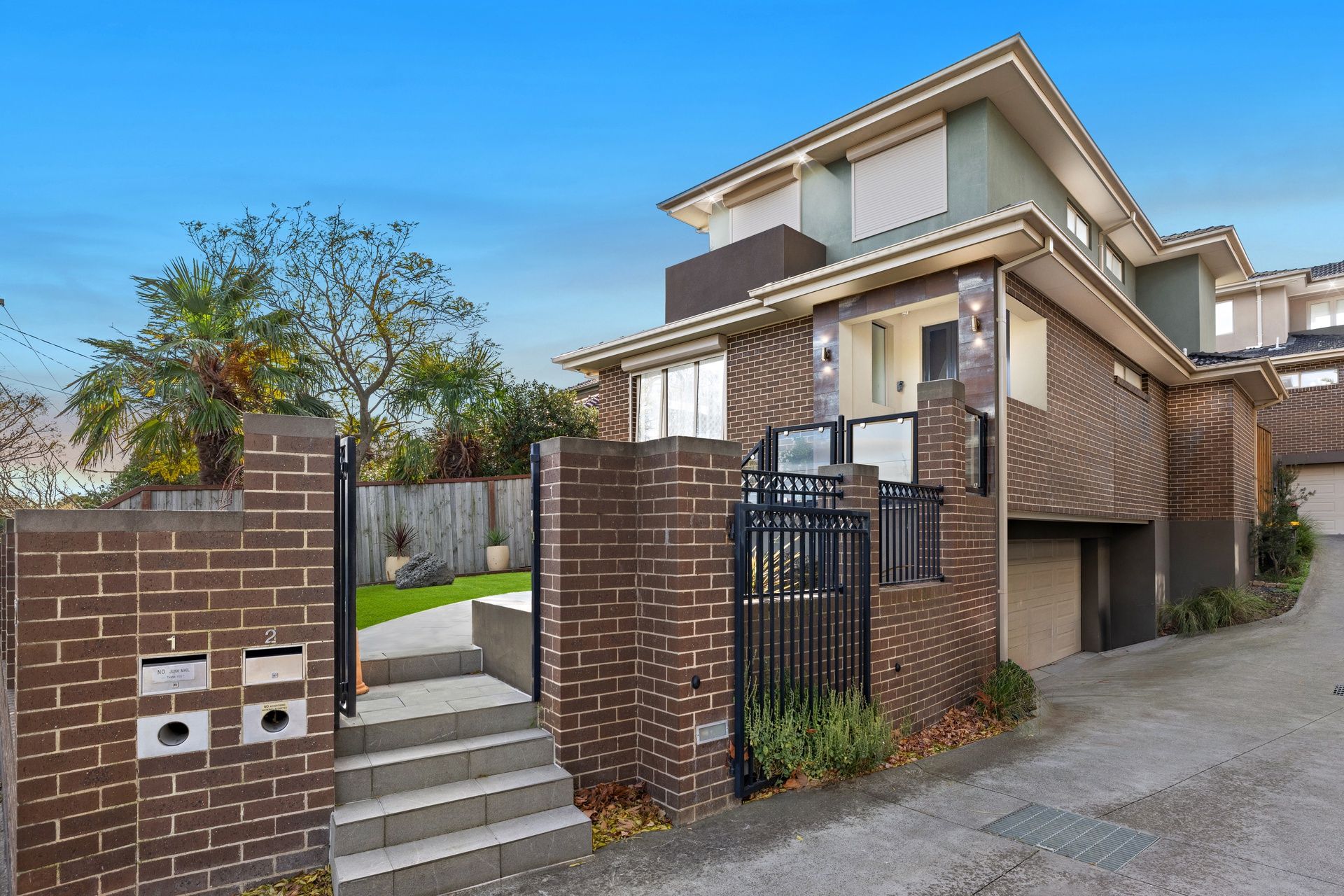 22 Stapley Crescent, Chadstone VIC 3148