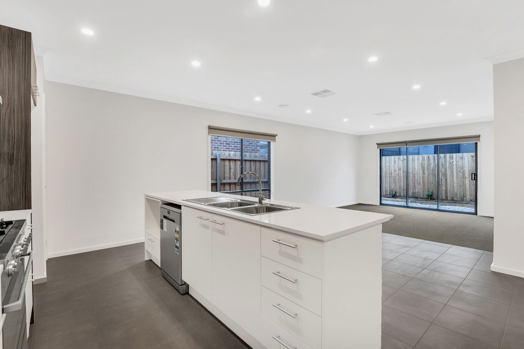 40 Sugarcane Street,, Mickleham, VIC 3064