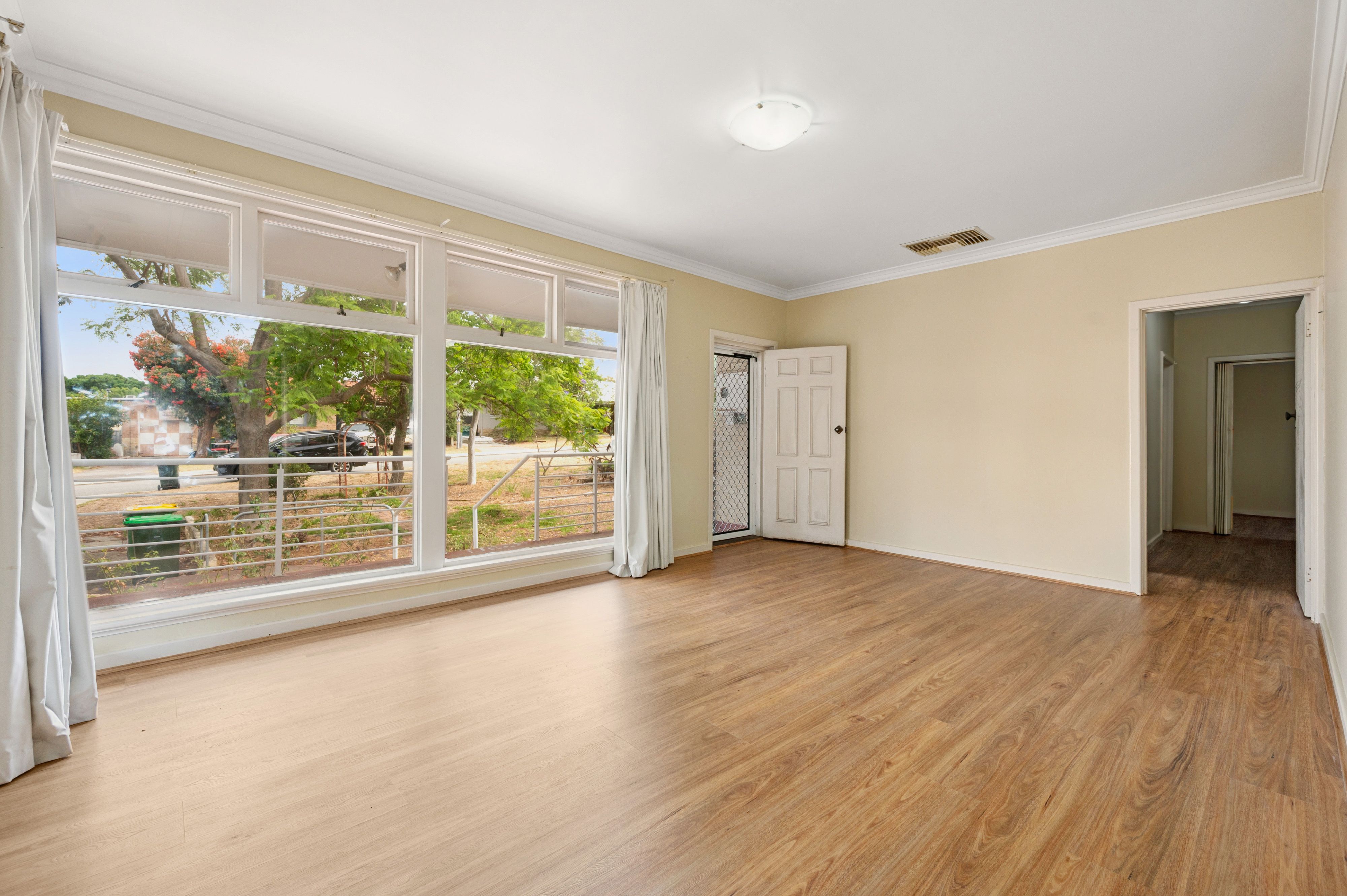 10 Barwell Road, Medina, WA 6167