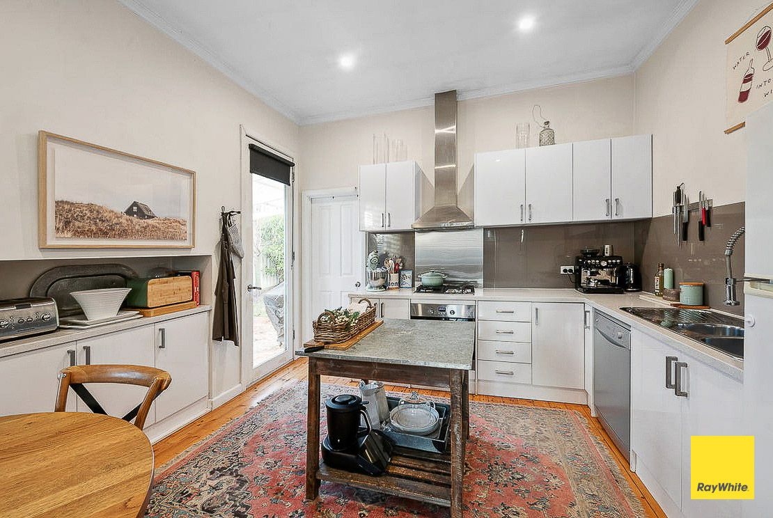 15 Archer Street — photo 4 of 11