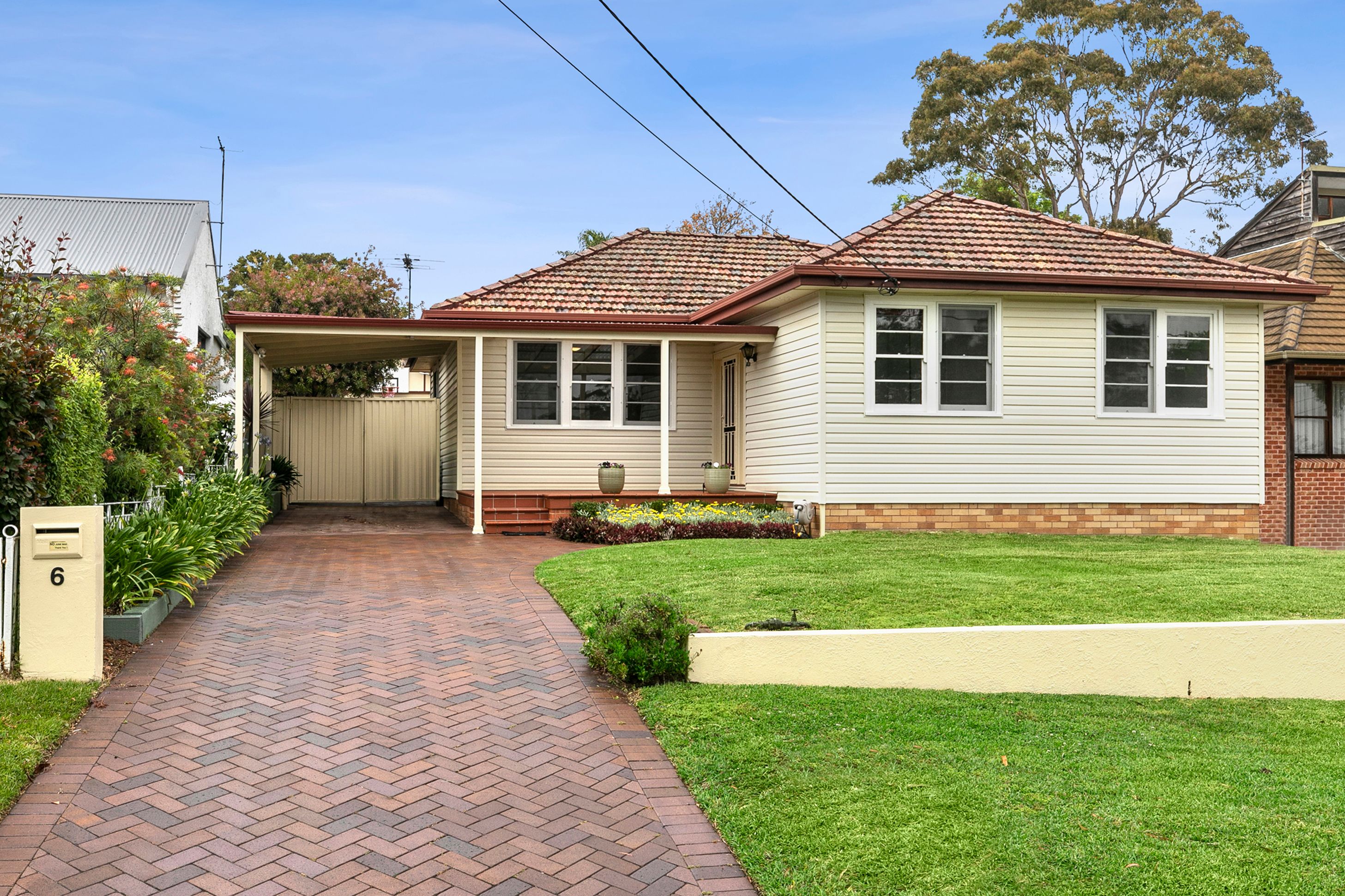 6 Fourth Avenue, Loftus, NSW 2232