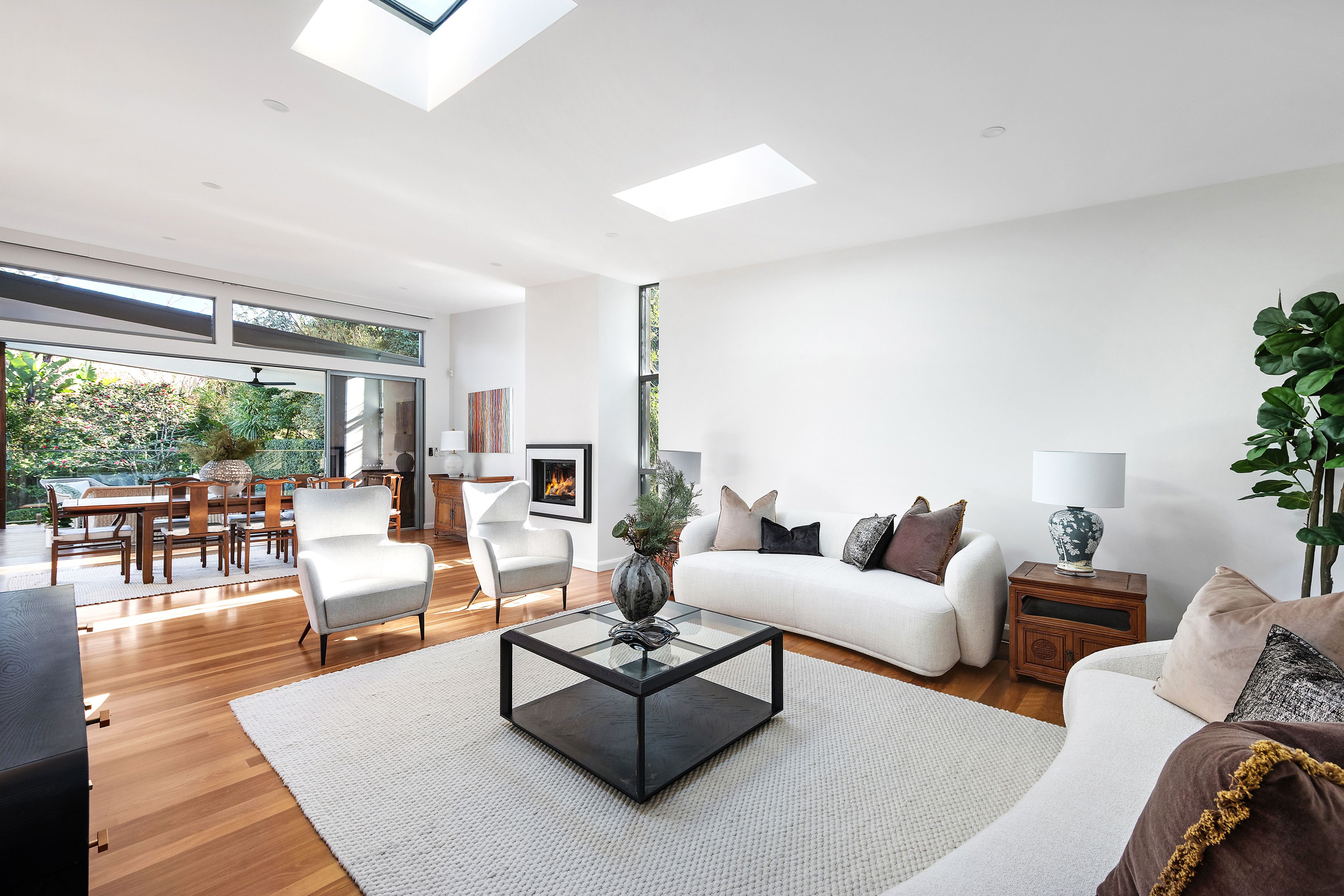 35a Lochville Street — photo 3 of 10
