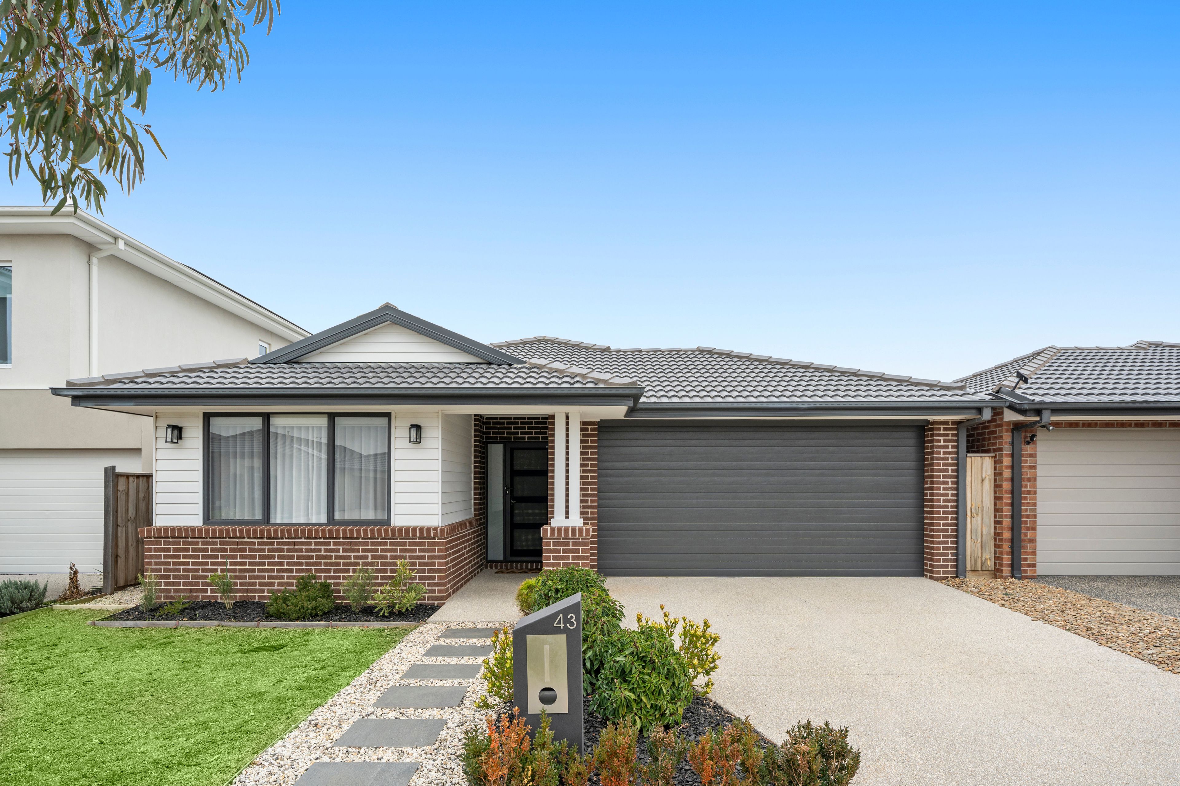 43 Light Horse Circuit, Sunbury, VIC 3429