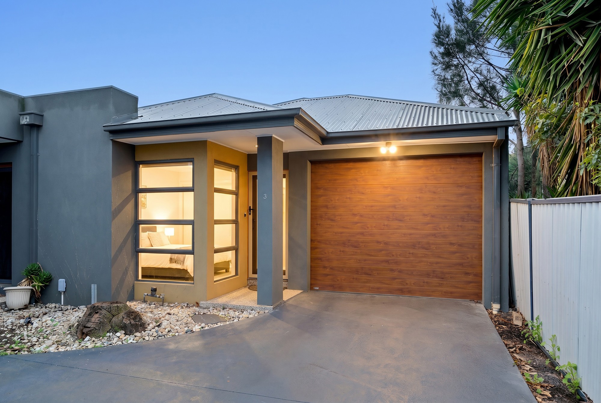 3/50 Conifer Avenue, Brooklyn, VIC 3012