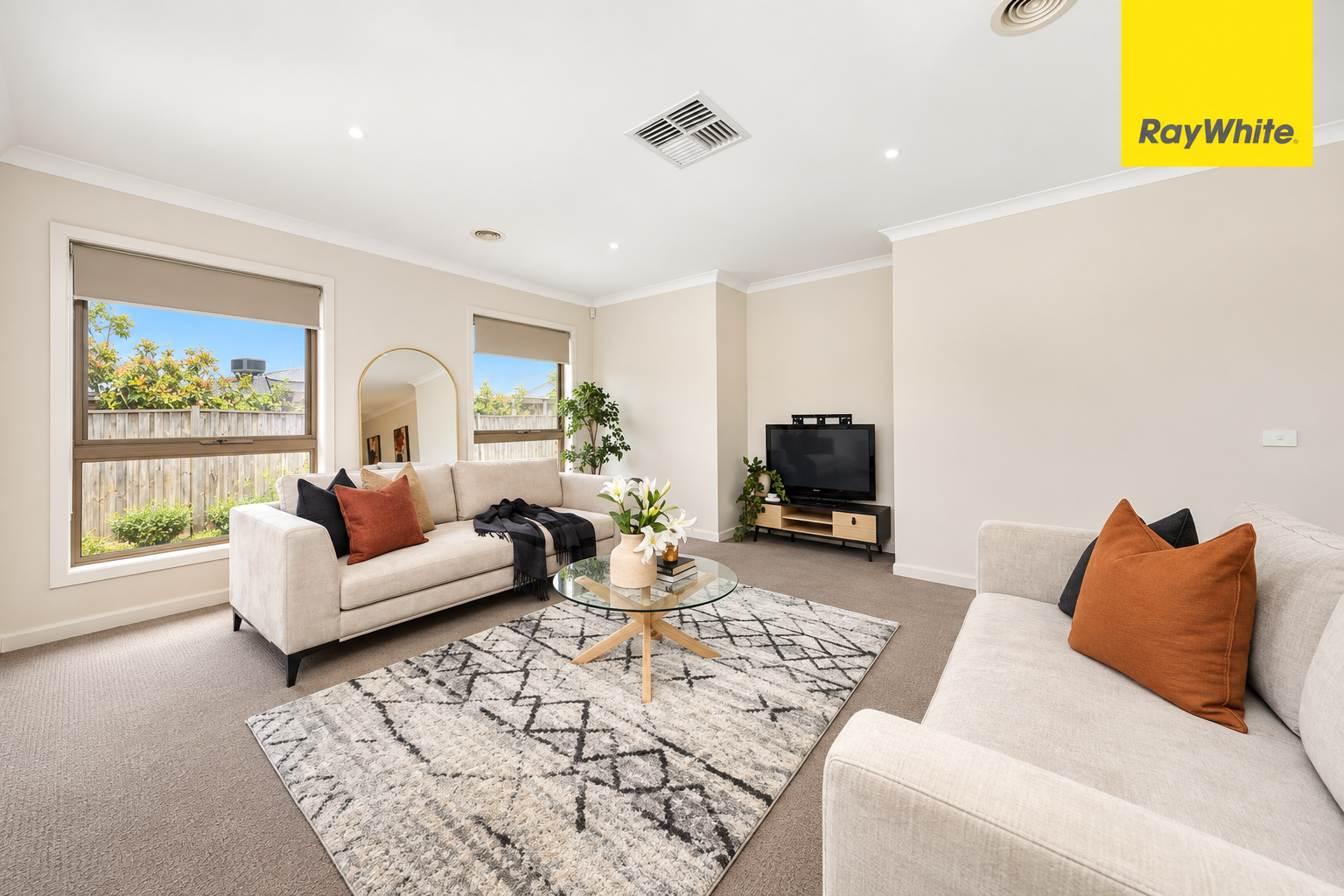 7 Willow Court — photo 4 of 17
