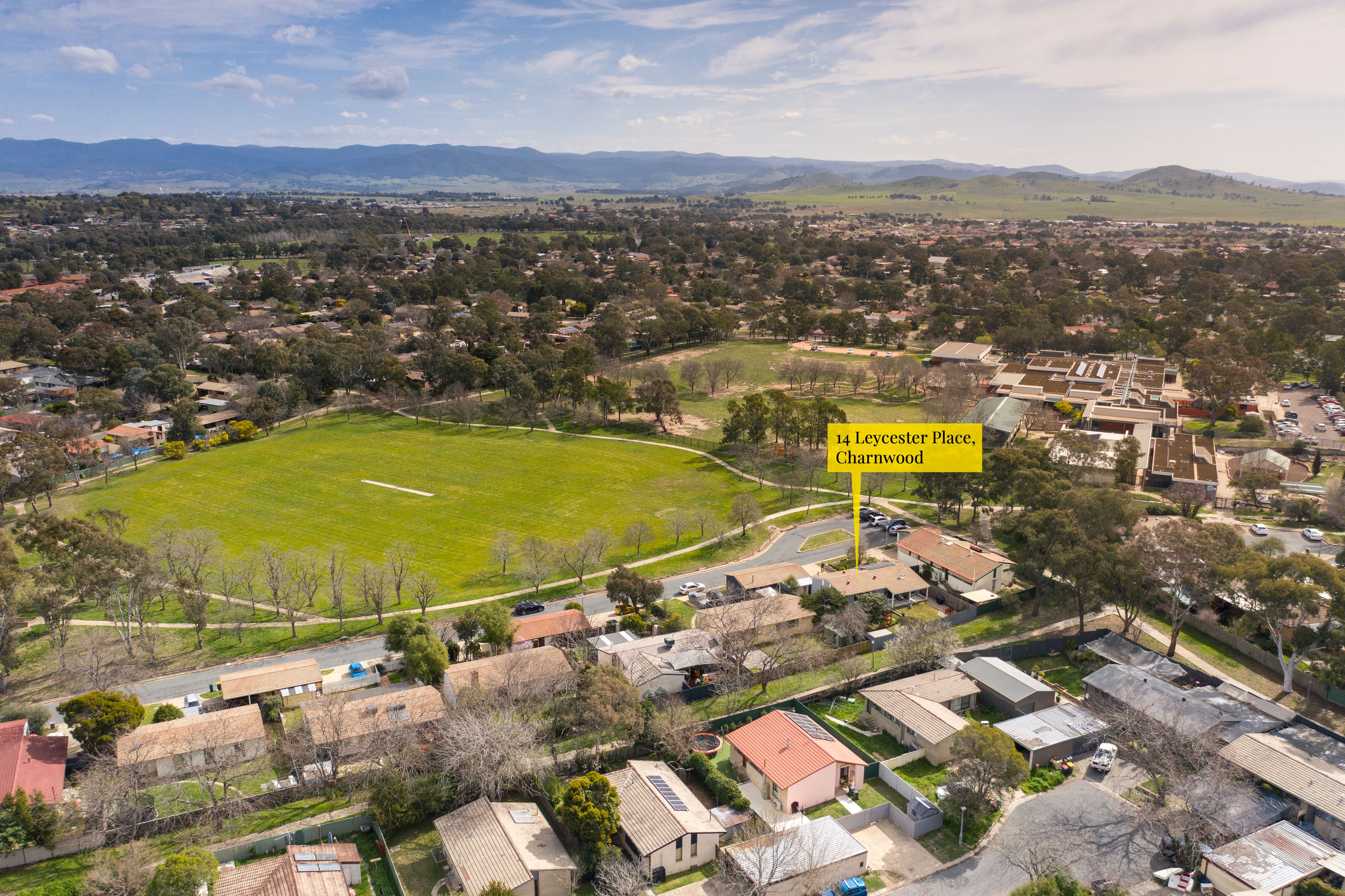 14 Leycester Place, Charnwood, ACT 2615