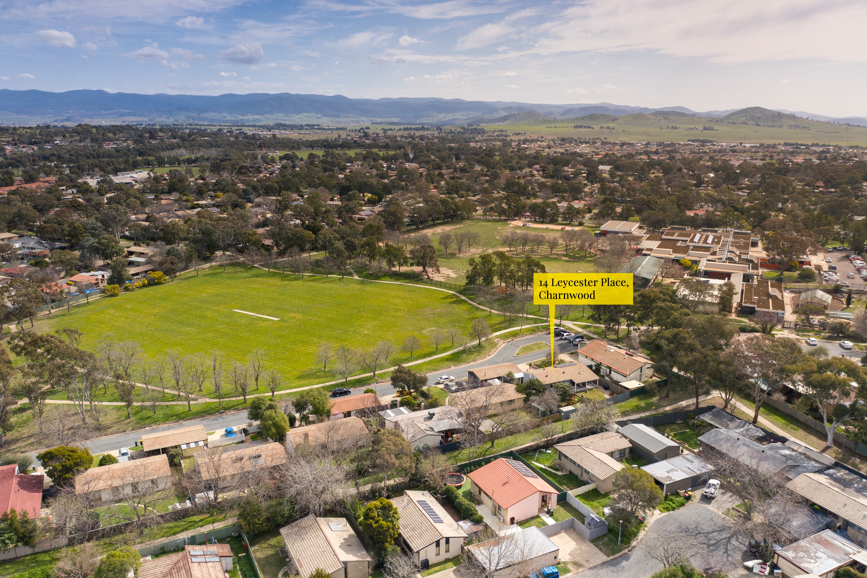 14 Leycester Place, Charnwood, ACT 2615