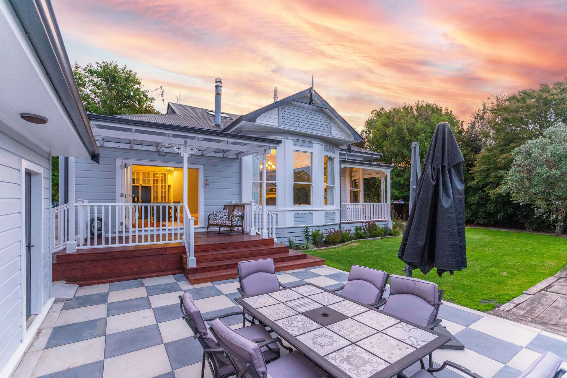 129 Raumati Road, Raumati Beach, Kapiti Coast District Real Estate