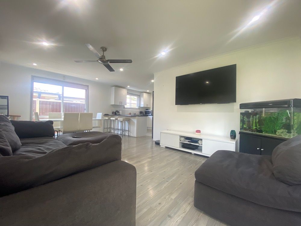 9 Melba Place, St Helens Park, NSW 2560