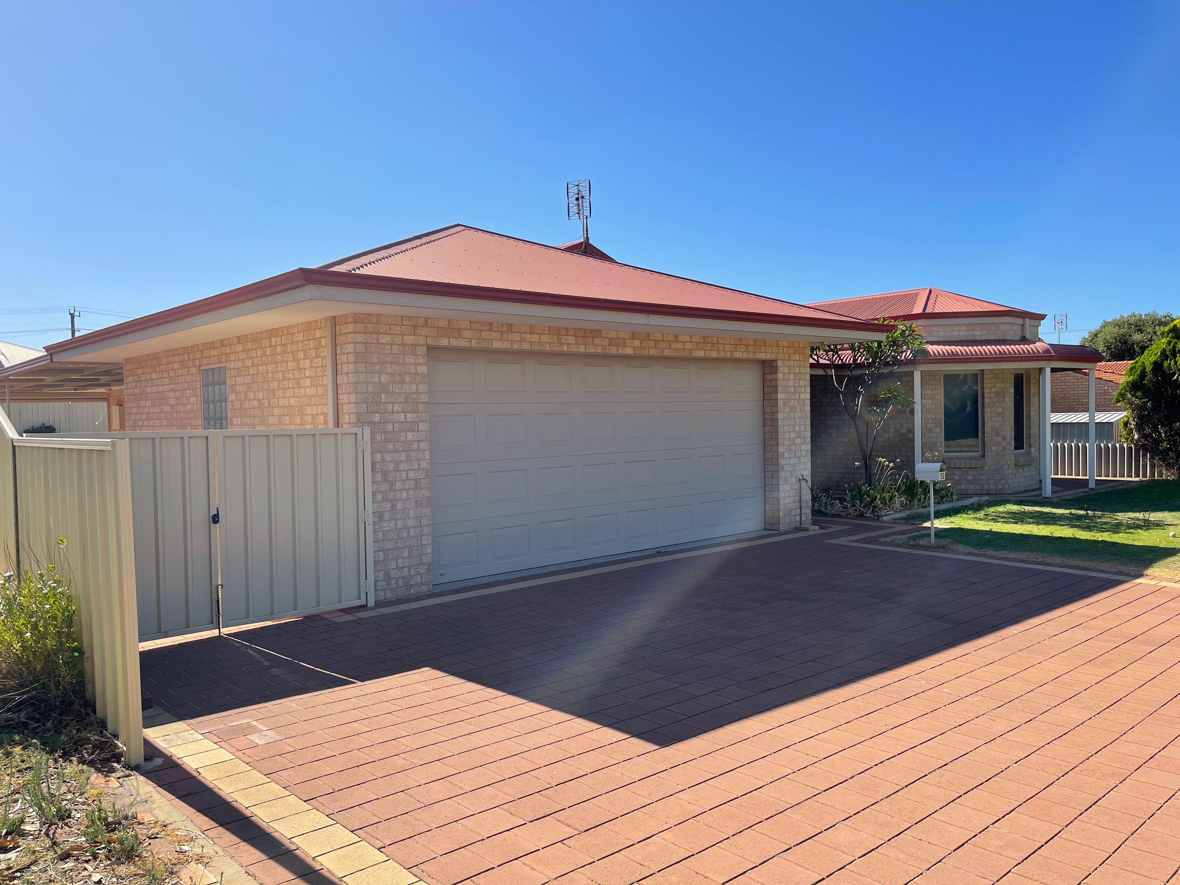 15 Reeve Terrace, Port Denison, WA 6525