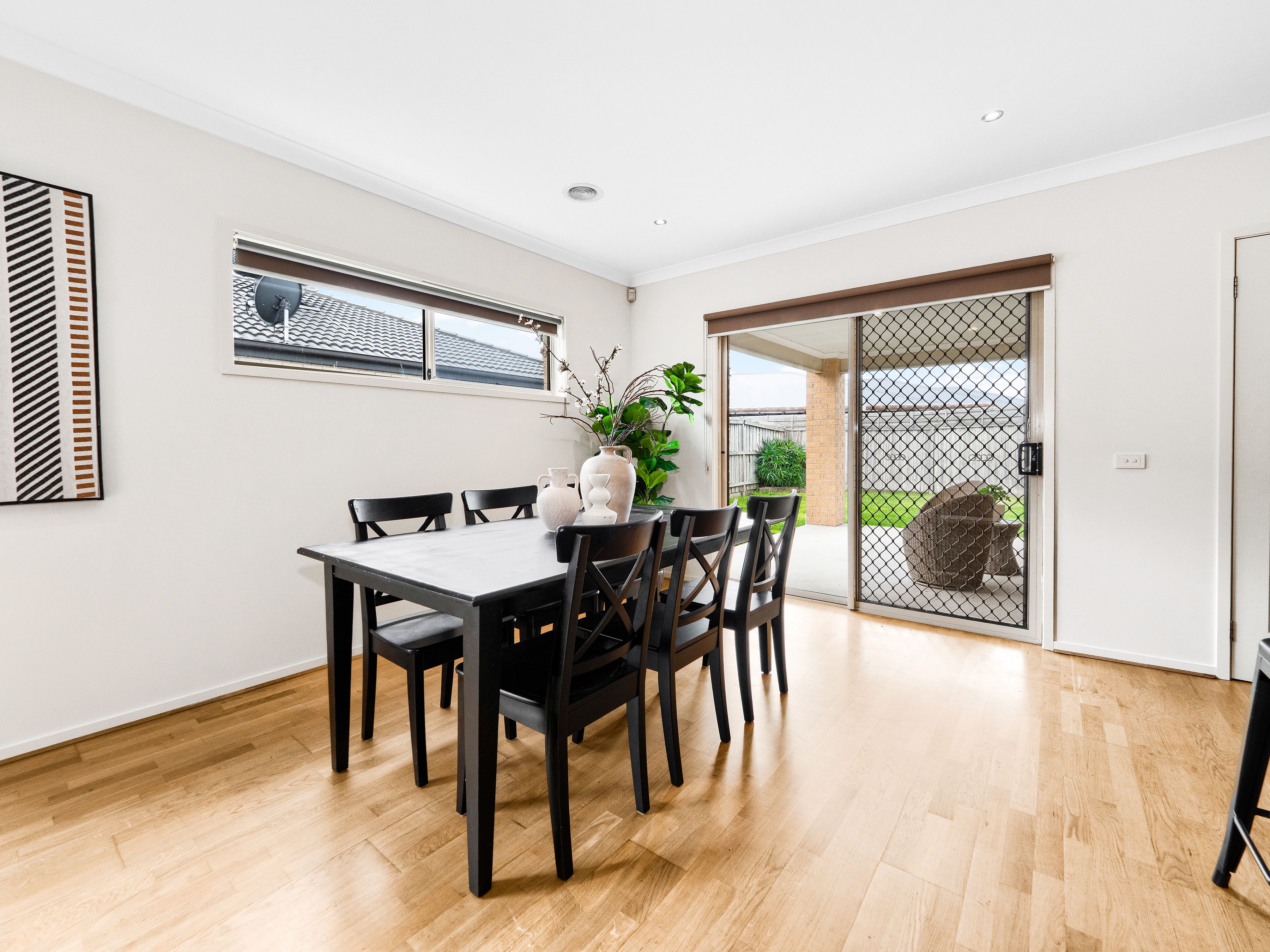 11 Malmesbury Road — photo 9 of 28