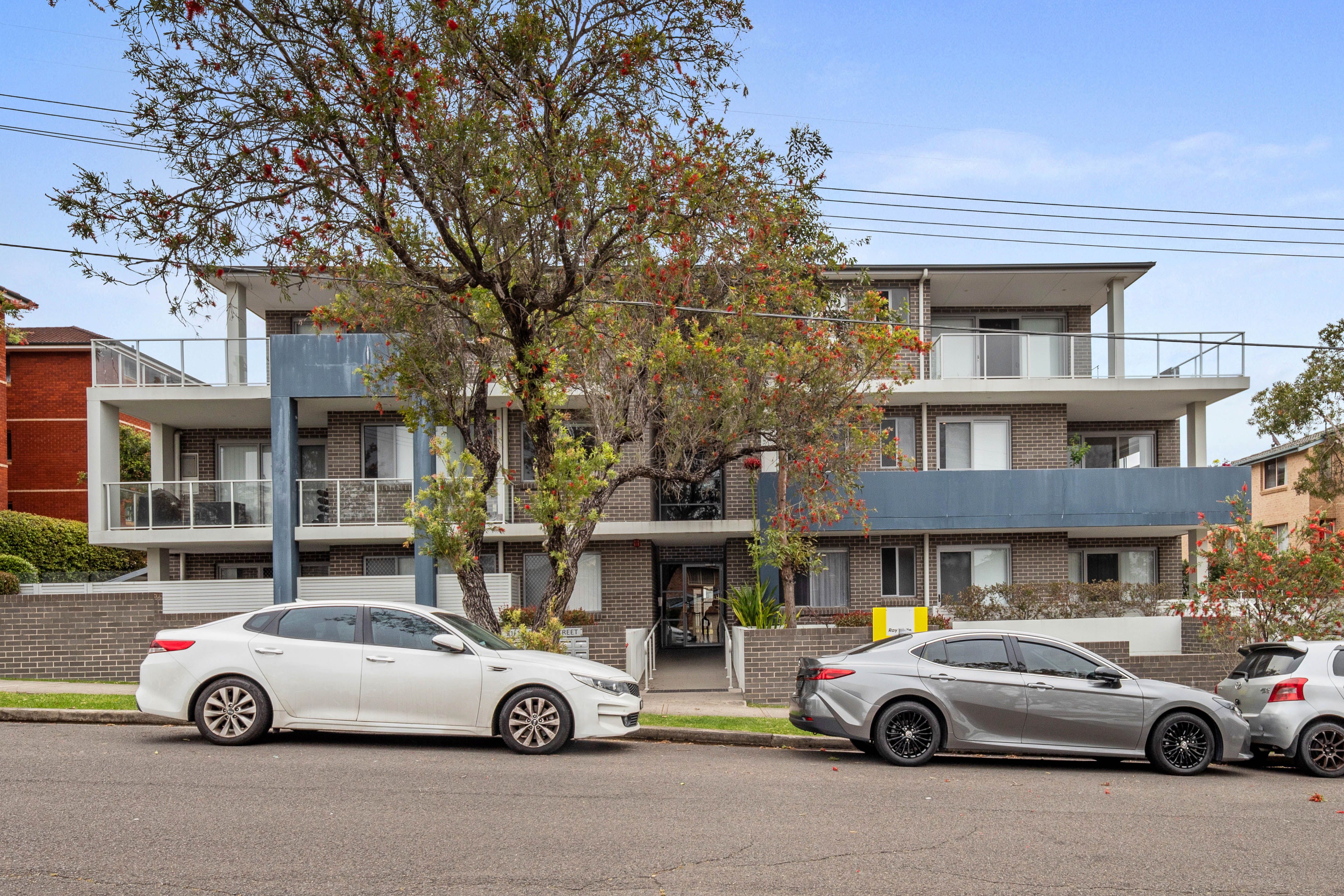 13/11 Apsley Street — photo 9 of 9