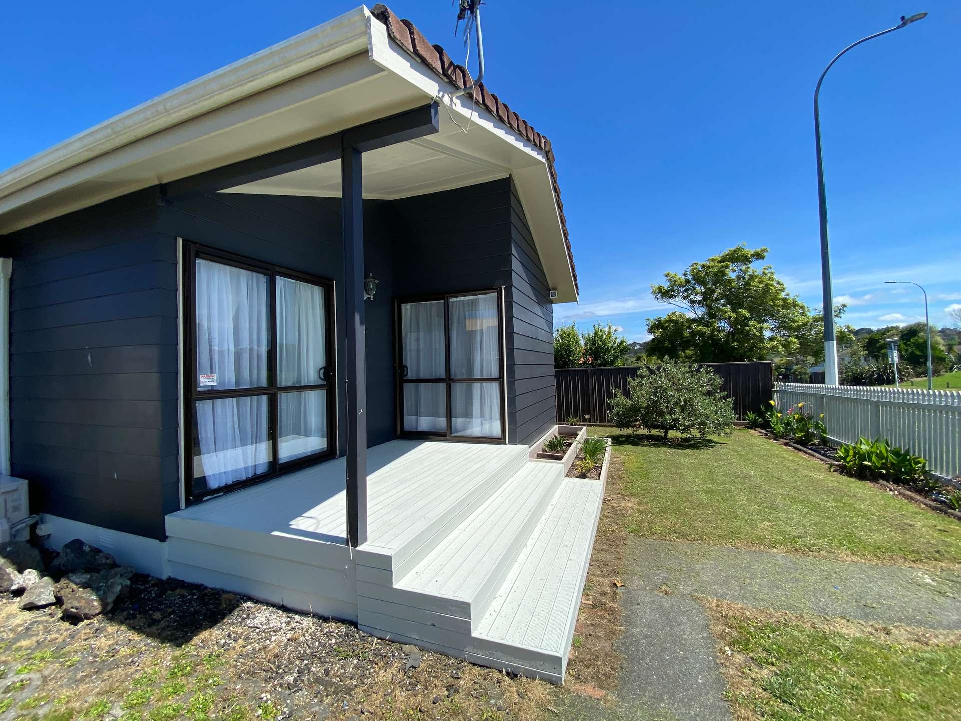 194 Waitemata Drive photo 6