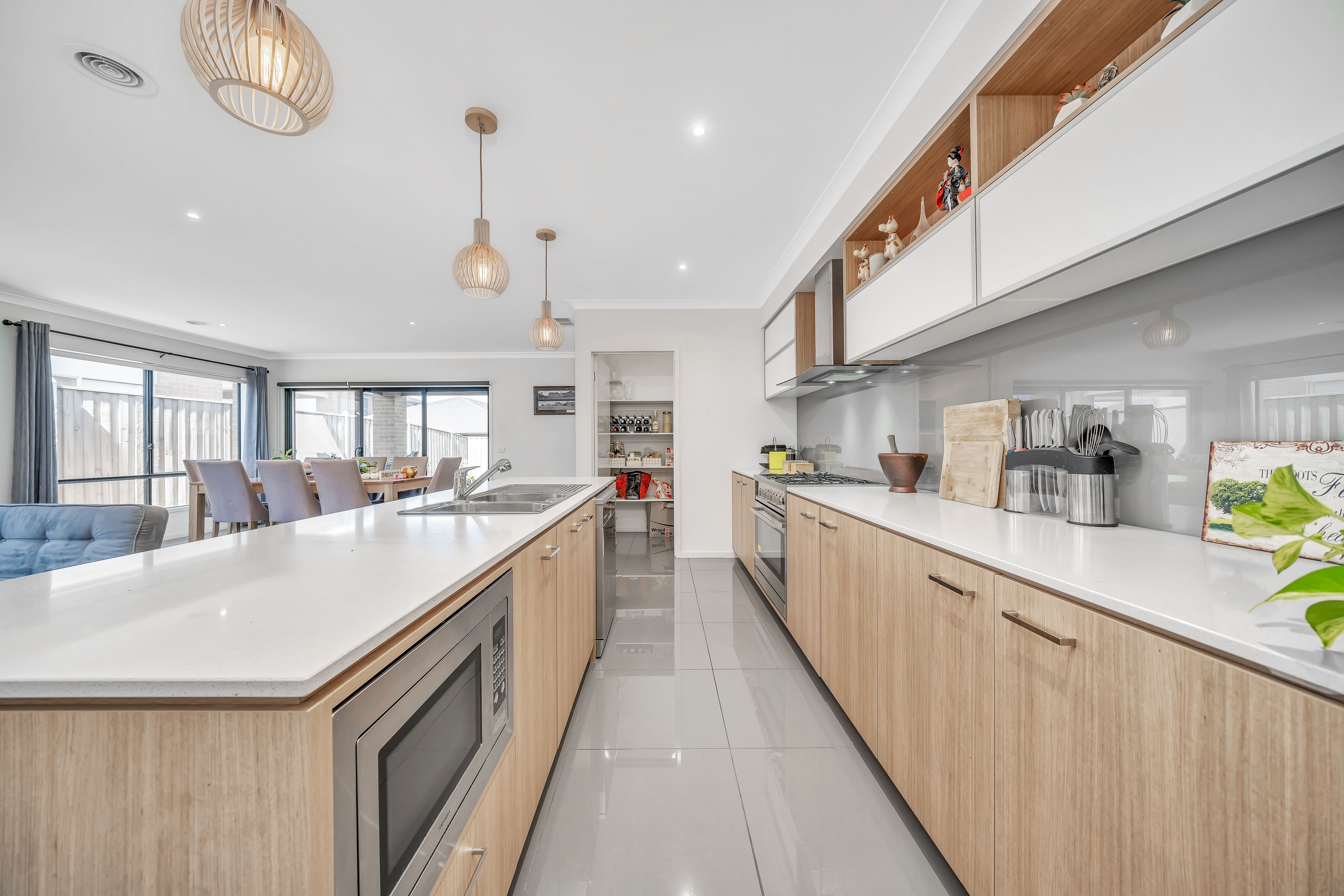 9 Everard Avenue, Clyde North, VIC 3978