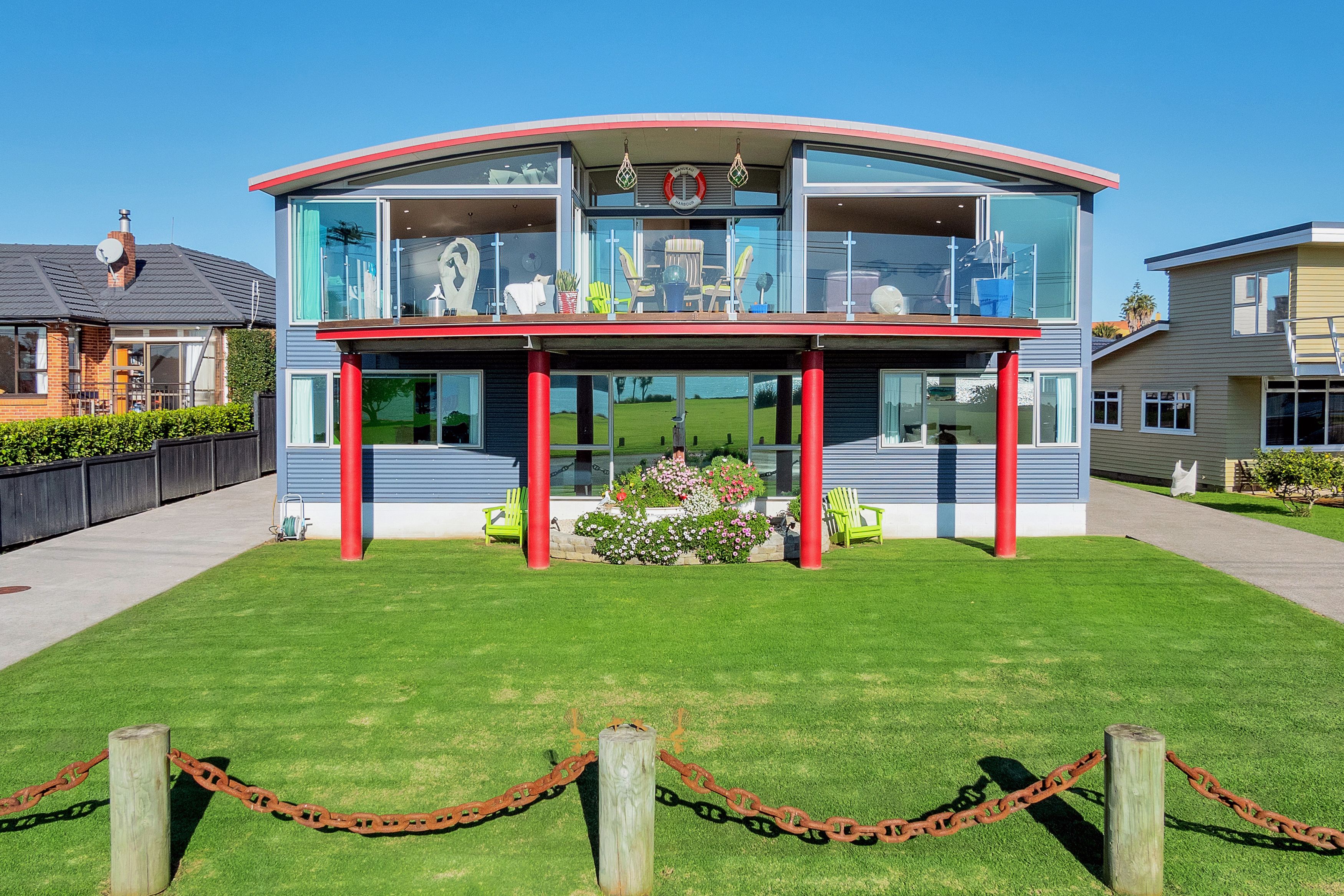 66 Kiwi Esplanade, Mangere Bridge, Manukau City