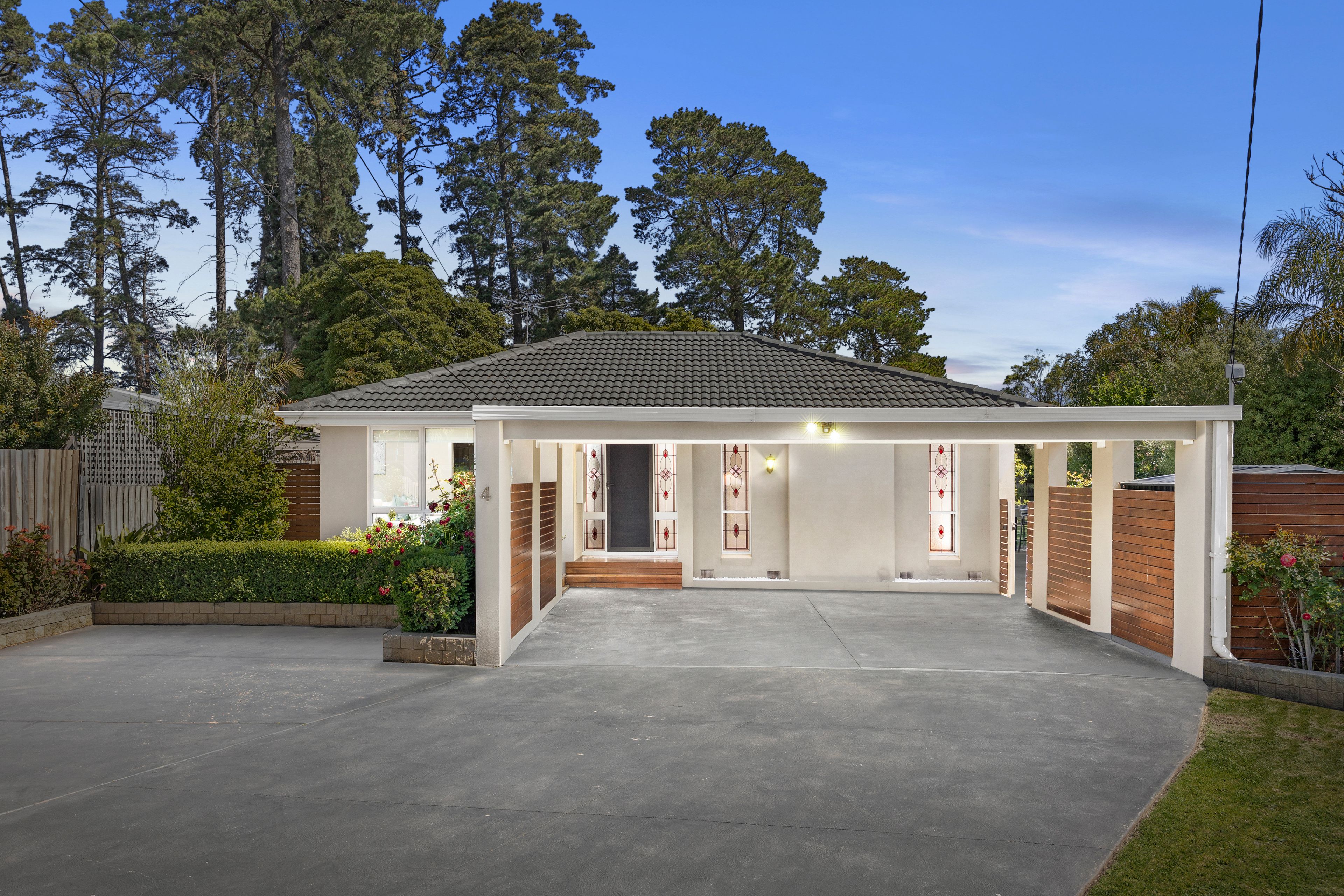 4 The Close , Scoresby VIC 3179