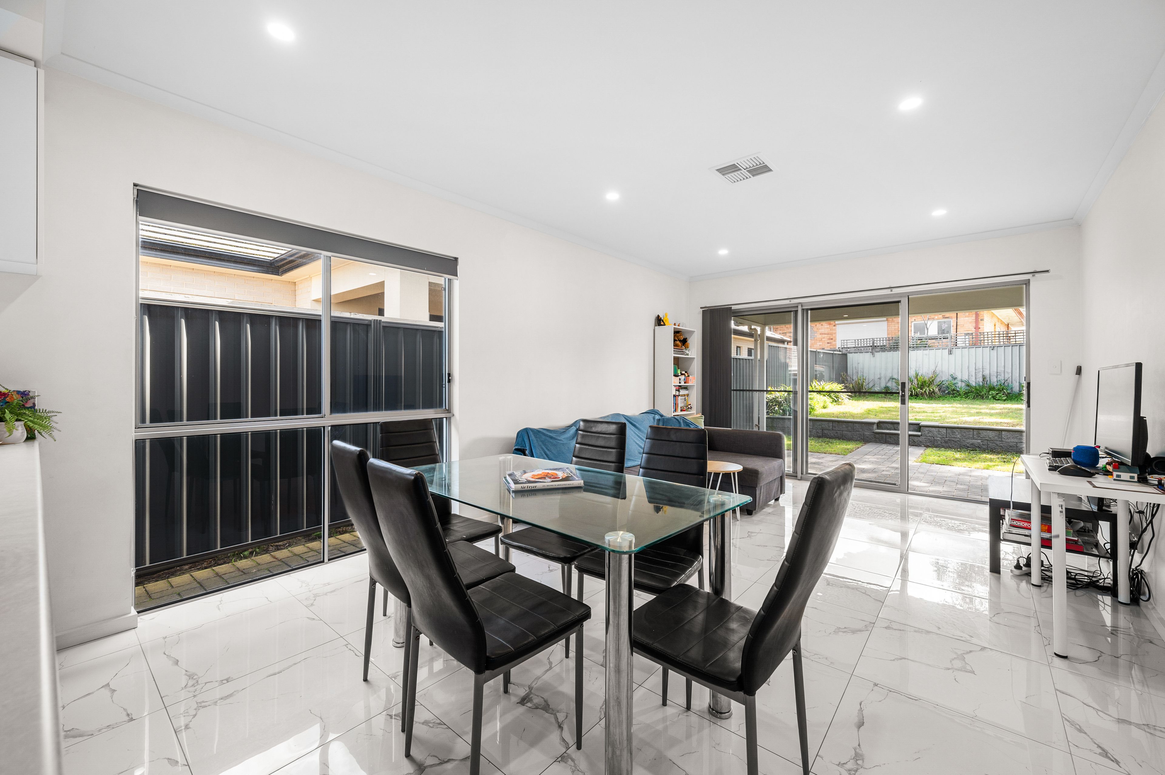 22 Bowman Crescent — photo 4 of 13