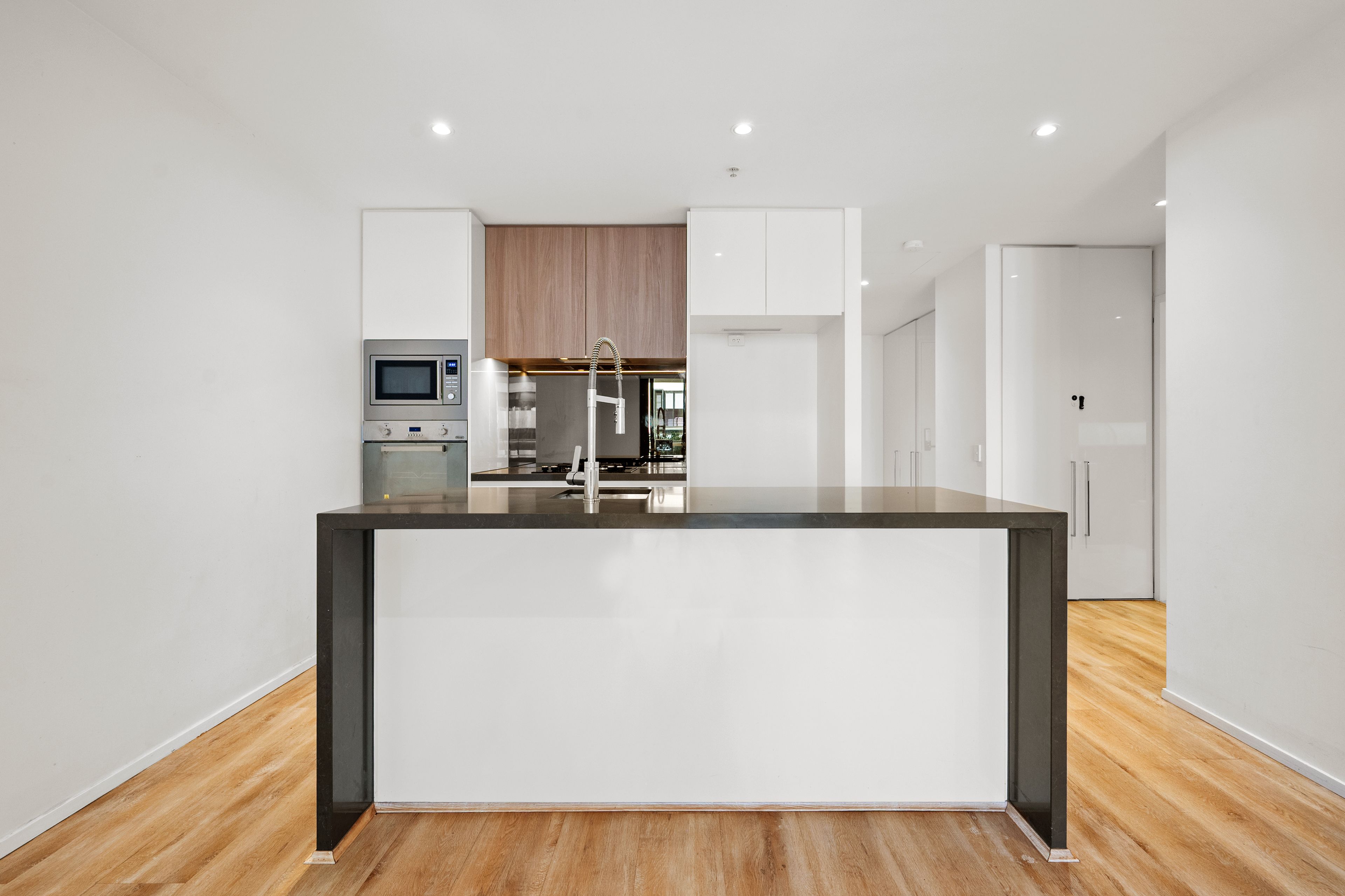 210/6 Galloway Street — photo 11 of 18