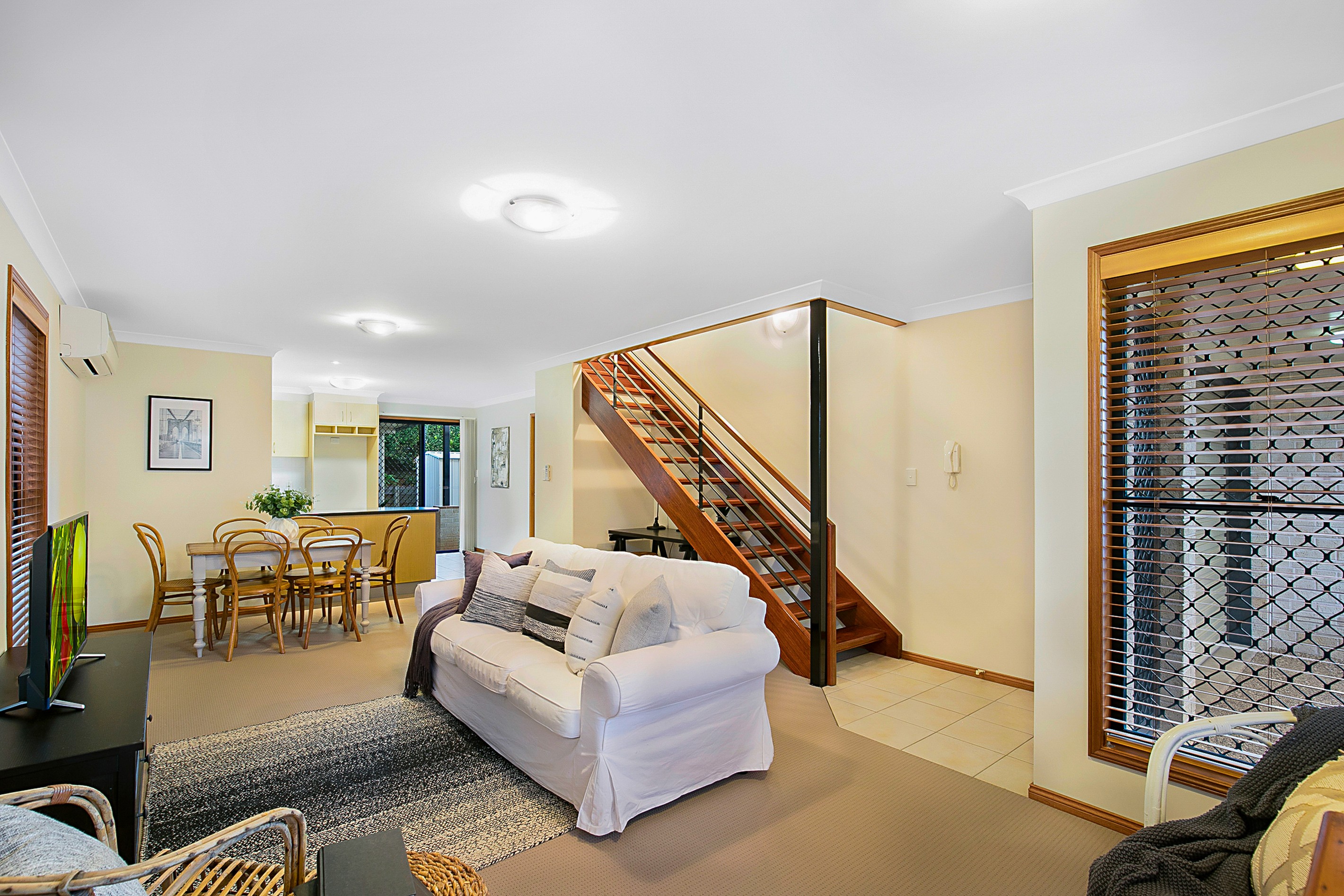 Unit 8/2 Garde Street, Centenary Heights, QLD 4350