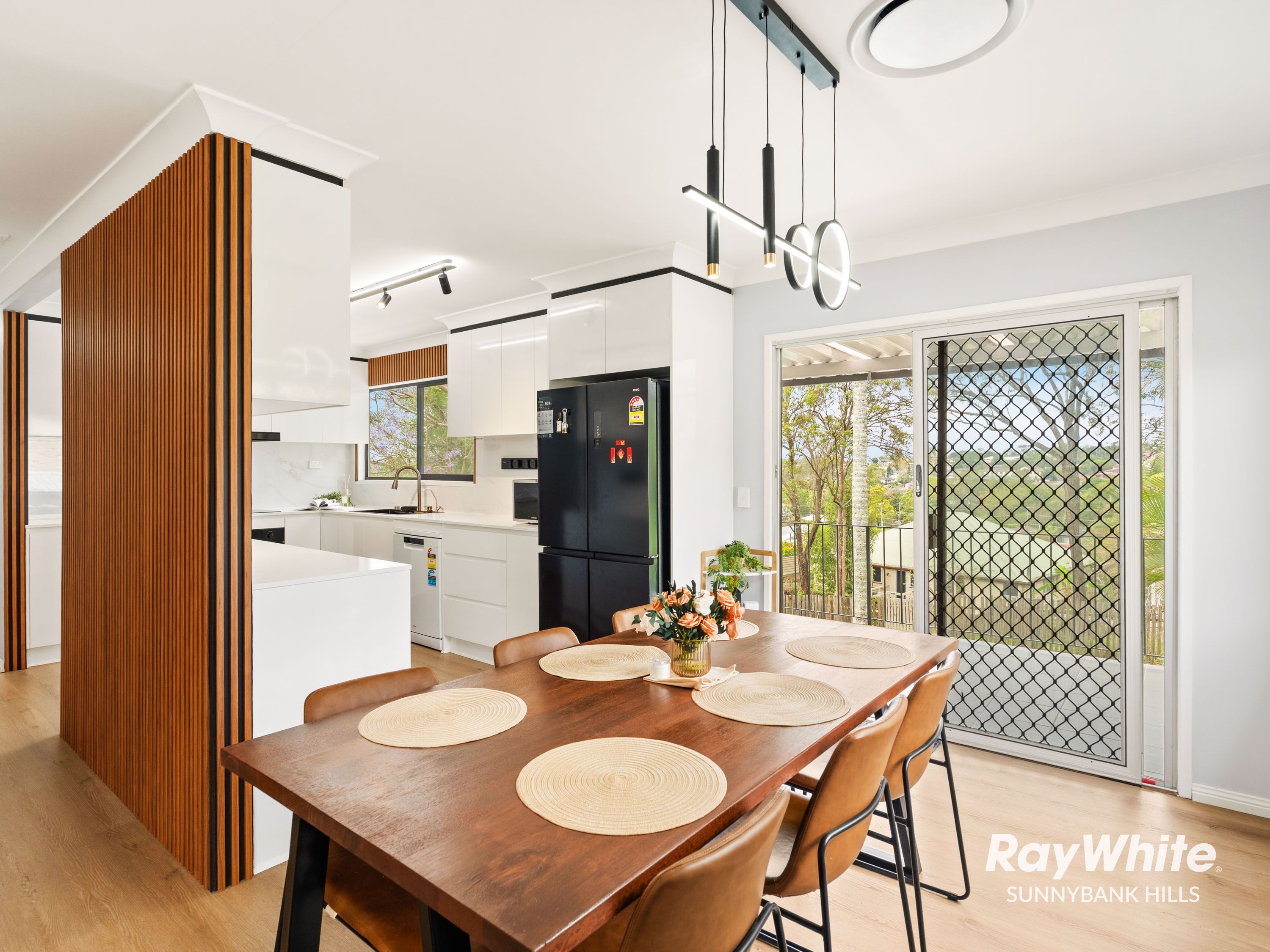 19 Gretel Street — photo 10 of 27
