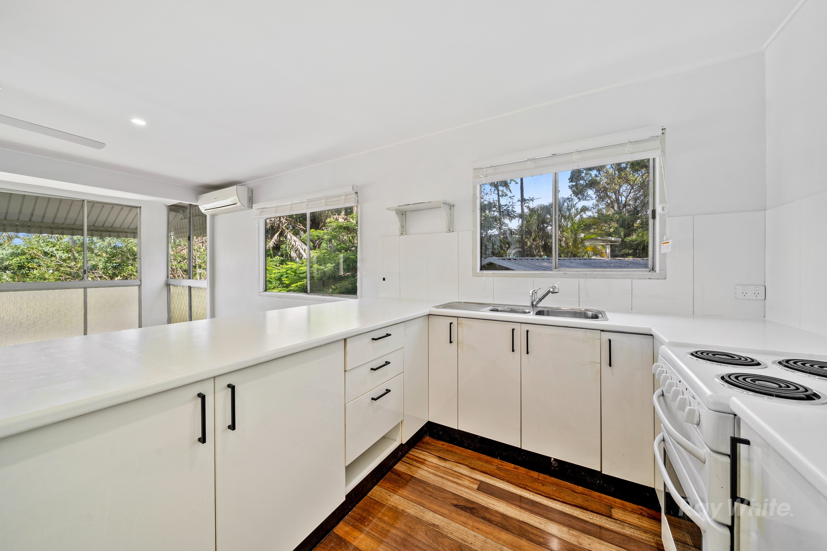 Kingston, QLD 4114
