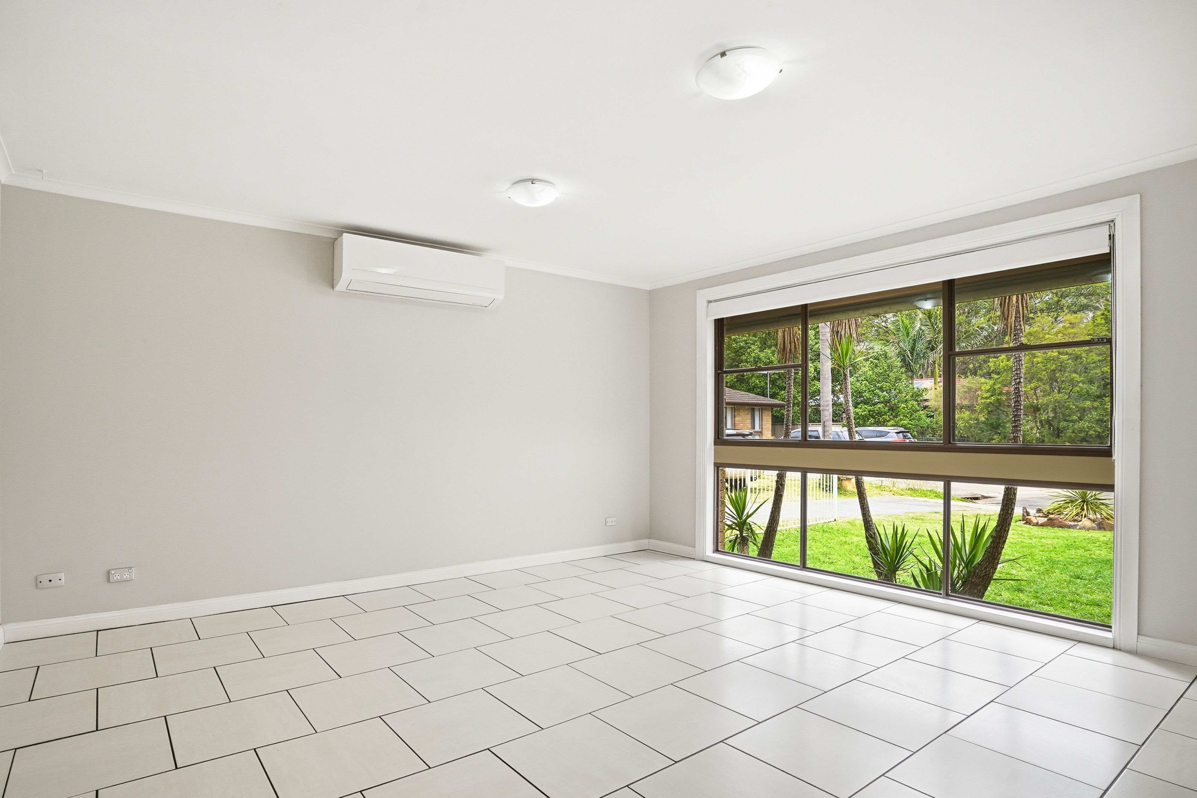 3 Belbowrie Glen, St Clair, NSW 2759