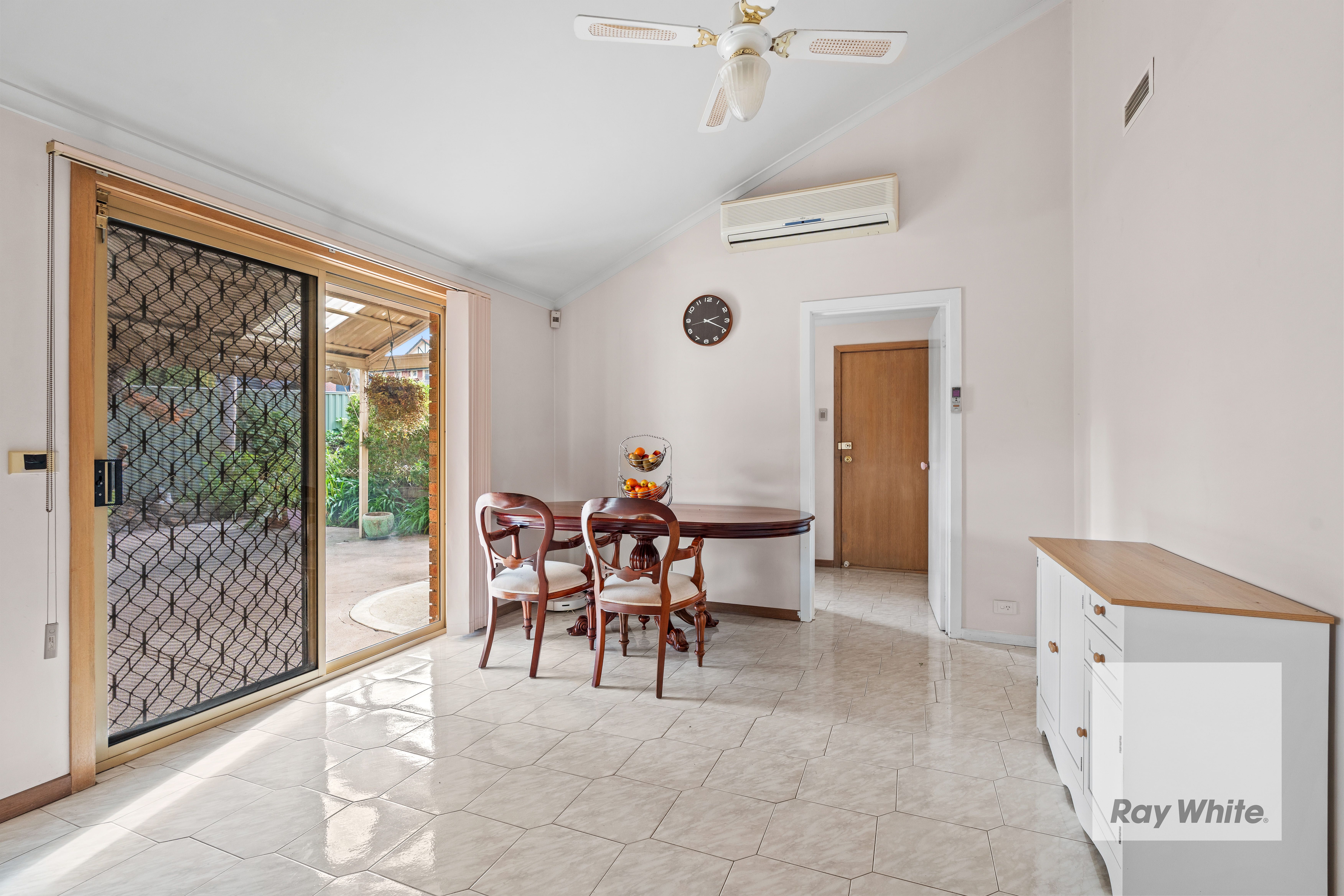 6 Incana Drive, Mill Park, VIC 3082