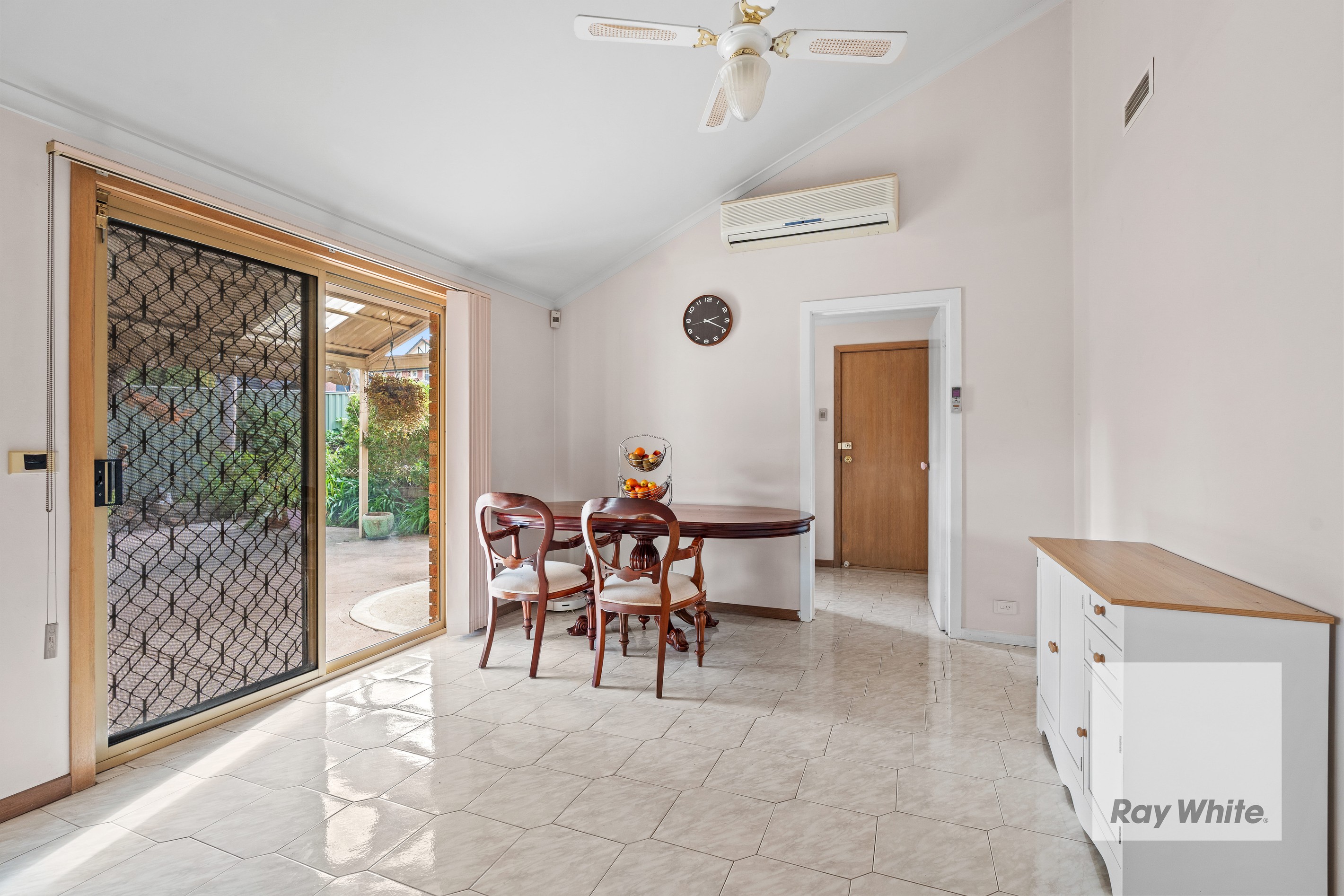 6 Incana Drive, Mill Park, VIC 3082
